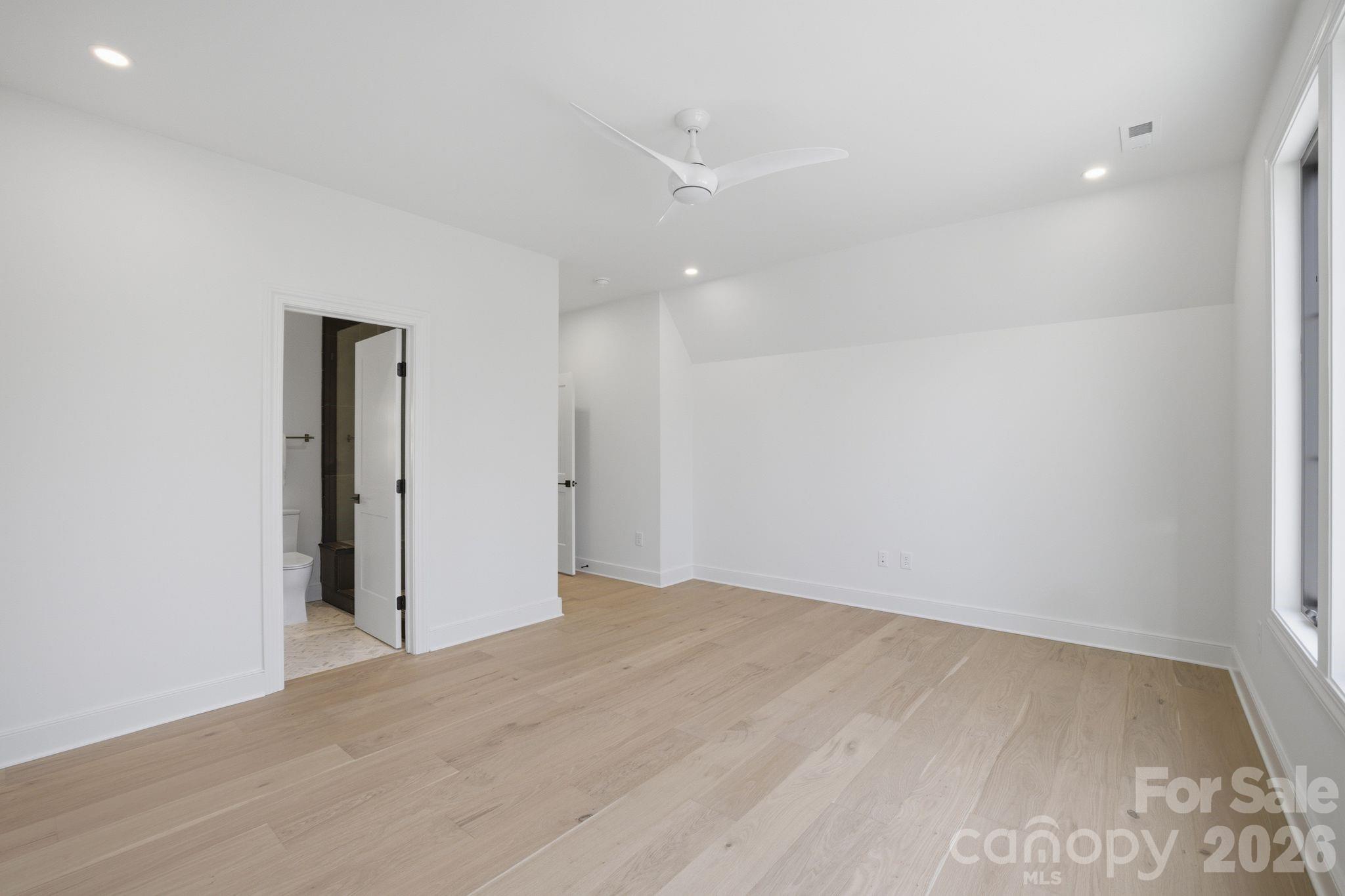 3028 Eastham Lane