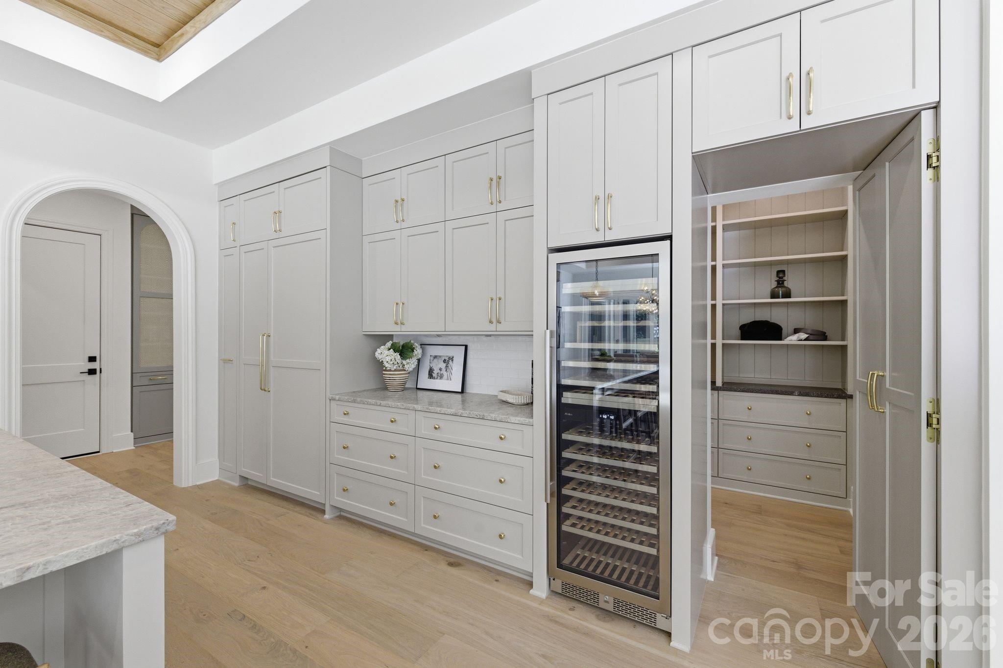 3028 Eastham Lane