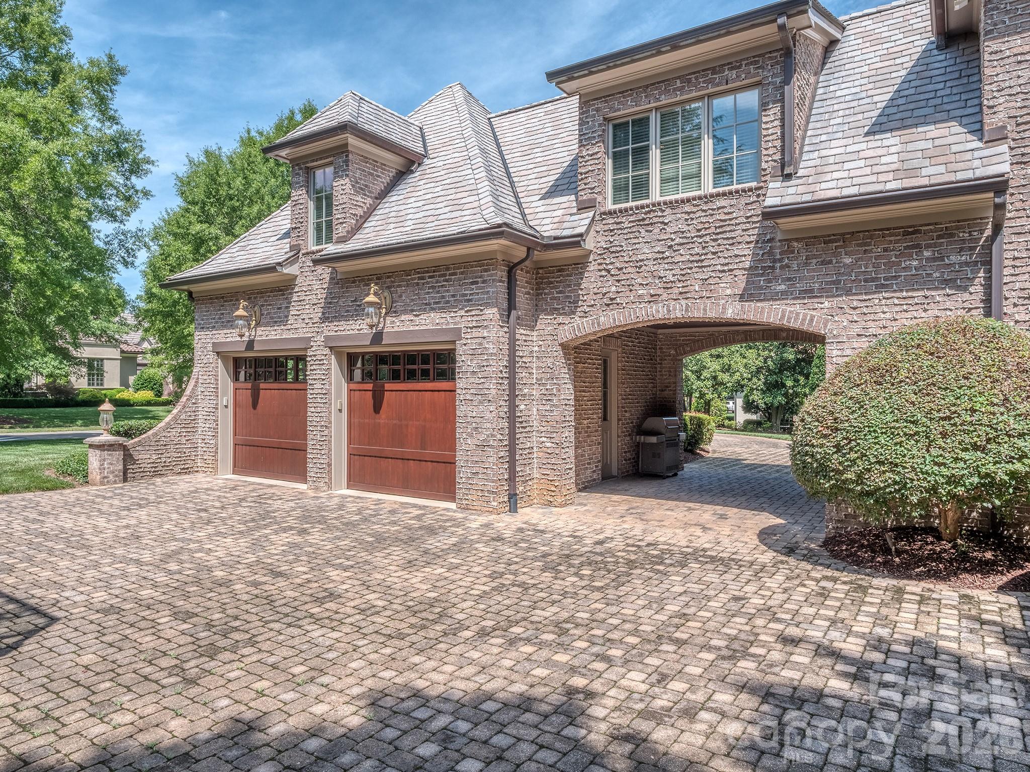 405 Eagle Bend Drive