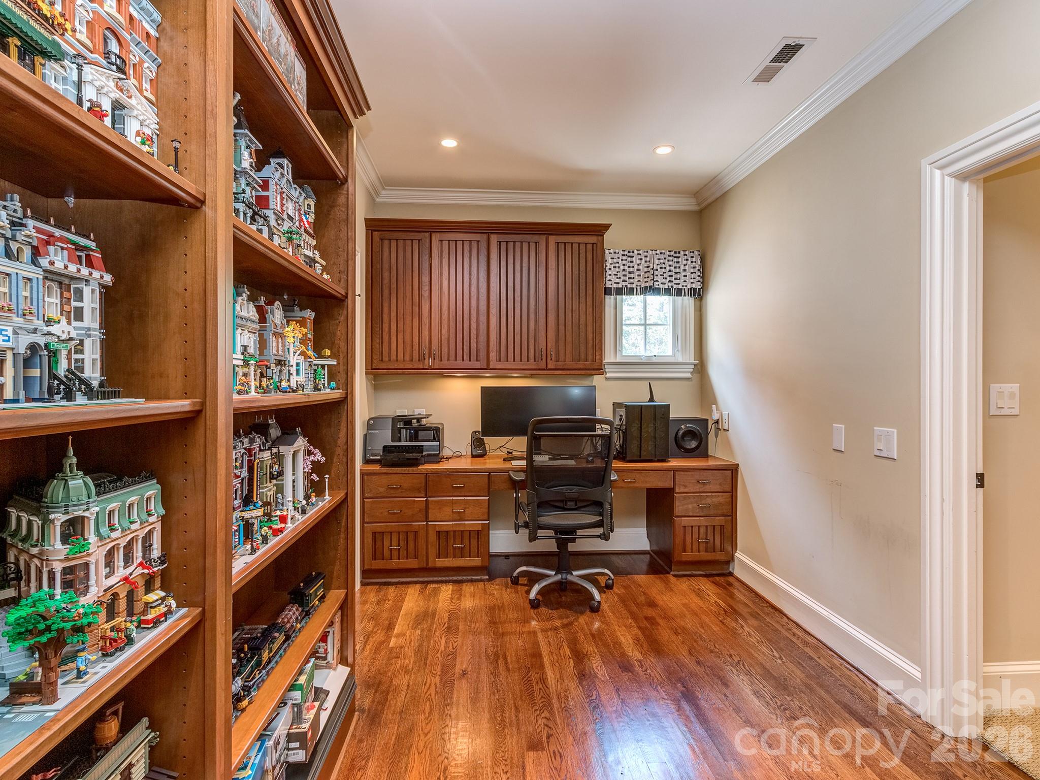405 Eagle Bend Drive