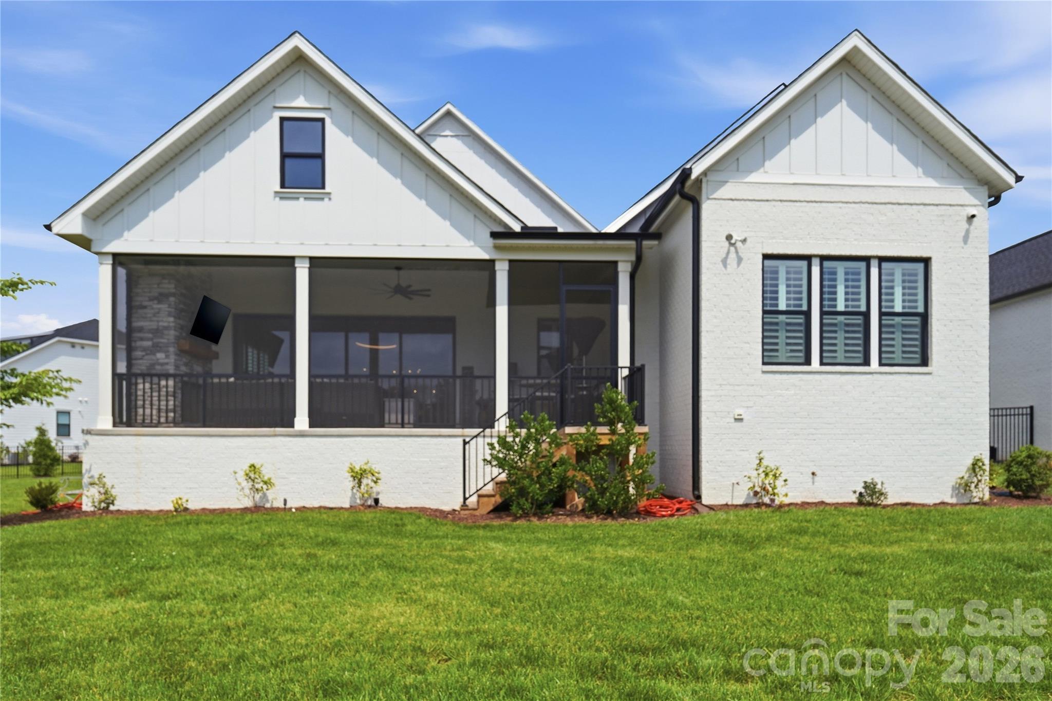 1318 Pomar Circle