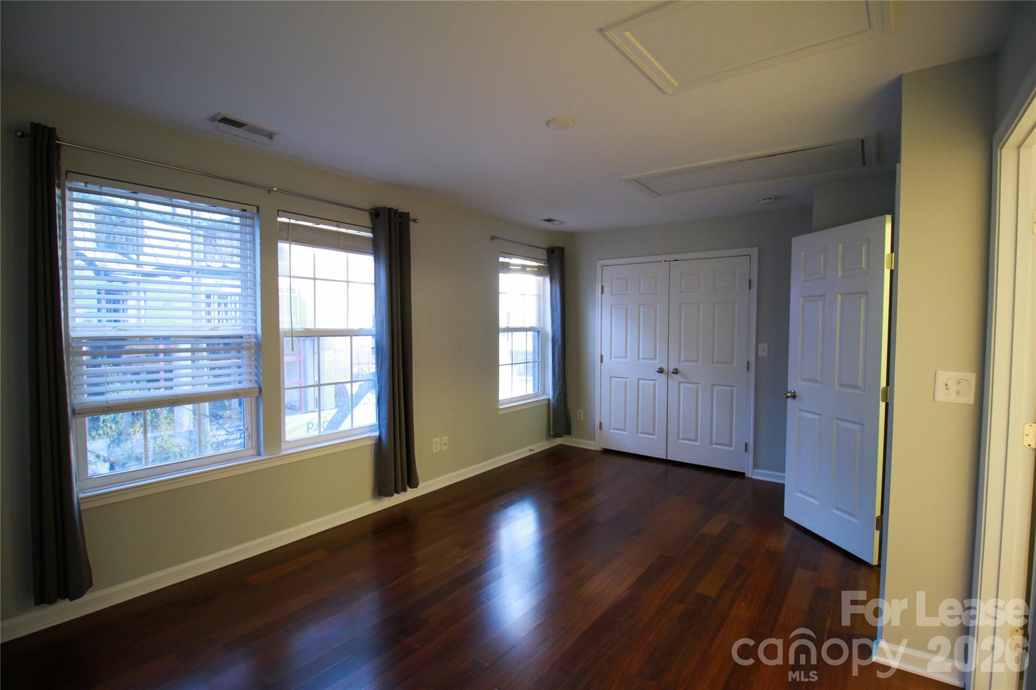 264 W Bland Street