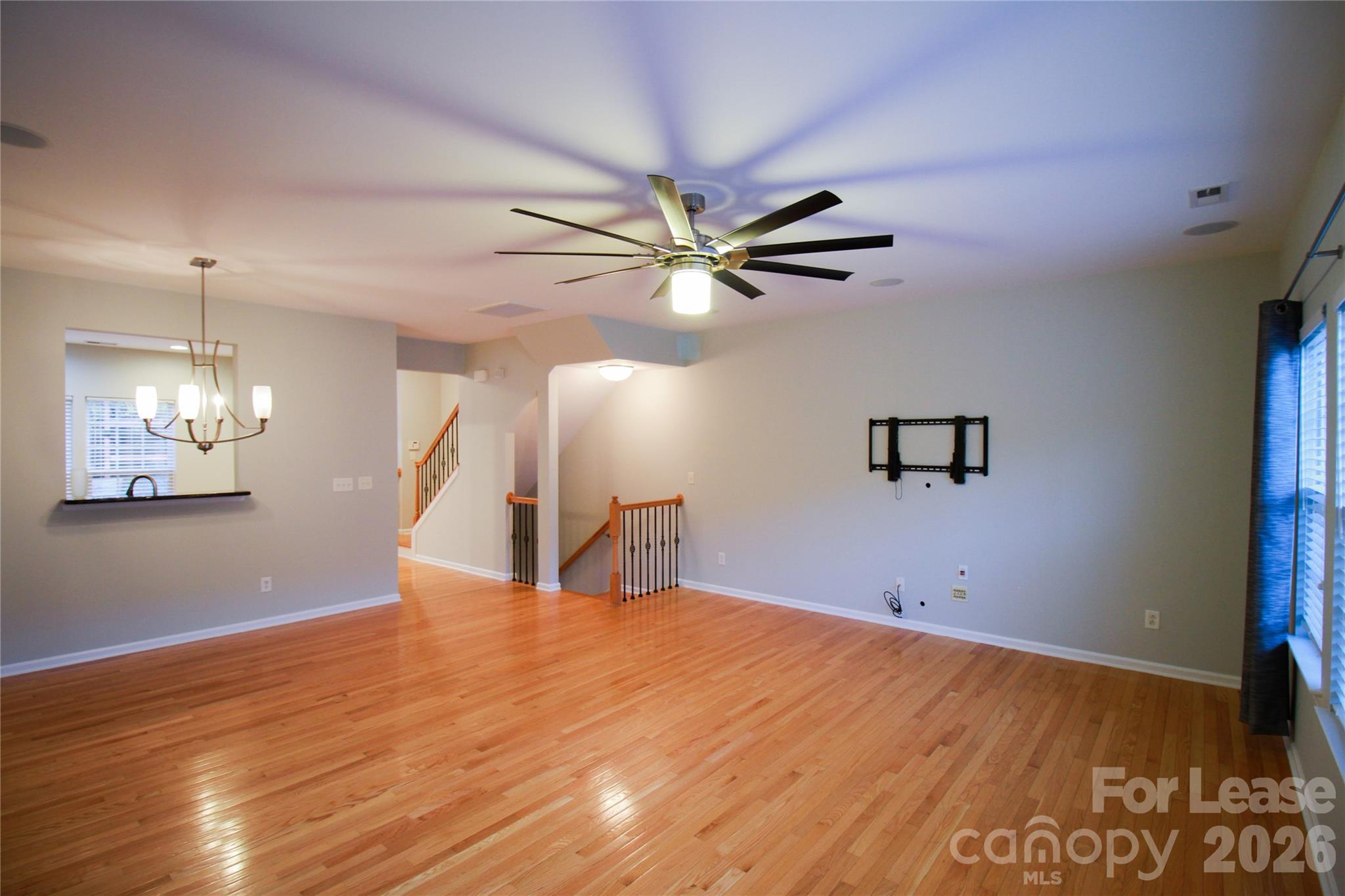 264 W Bland Street