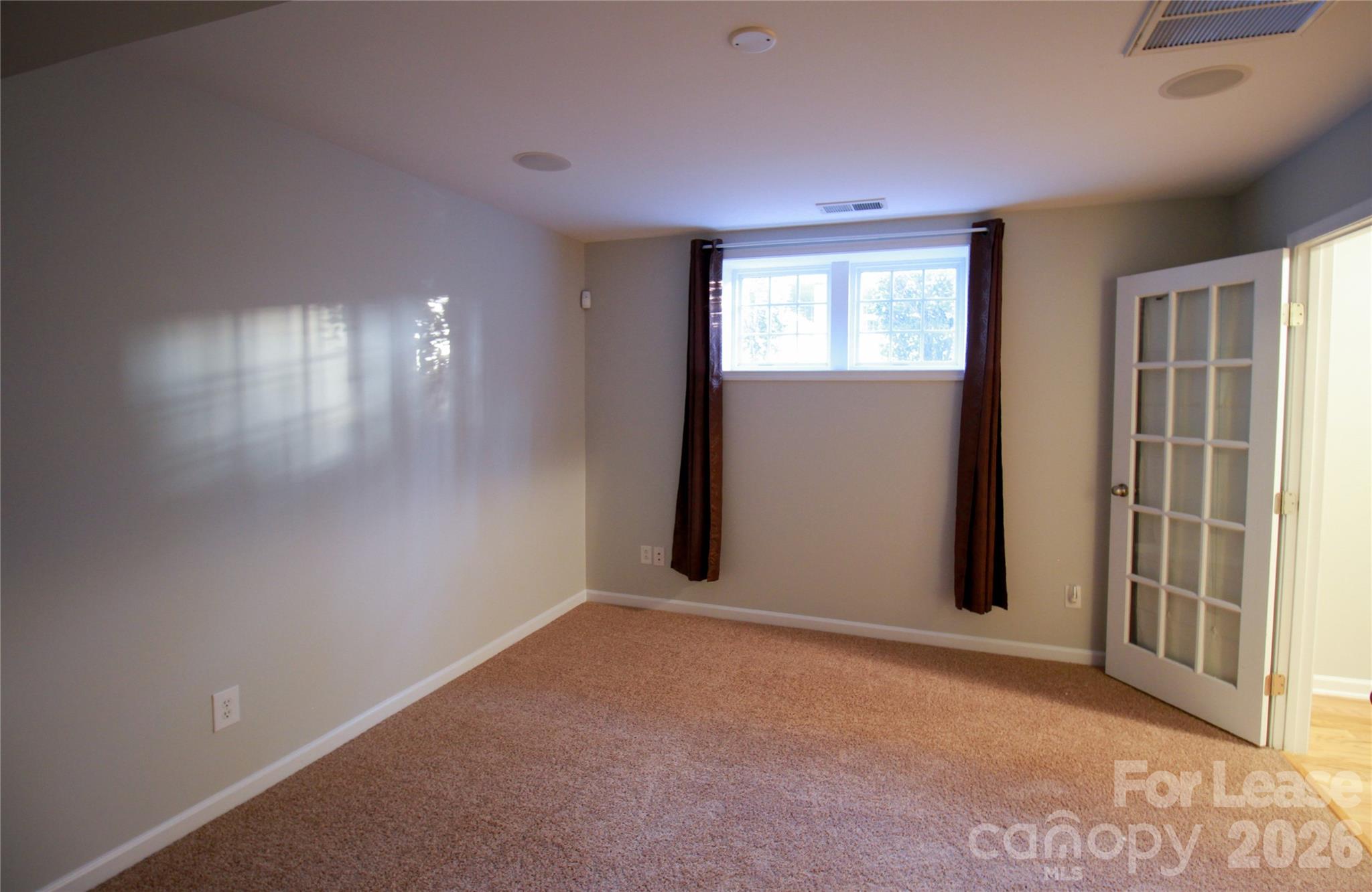 264 W Bland Street