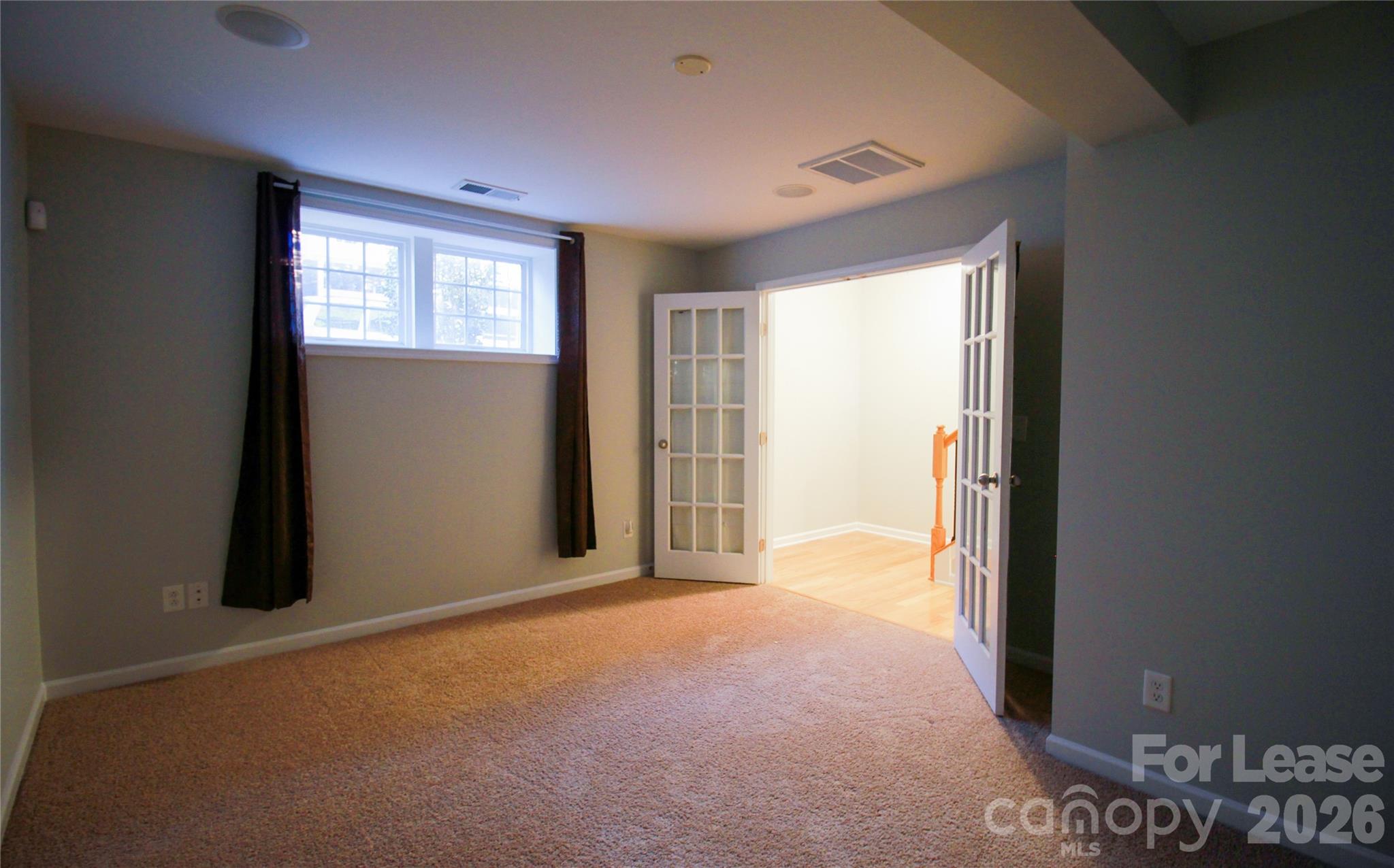 264 W Bland Street