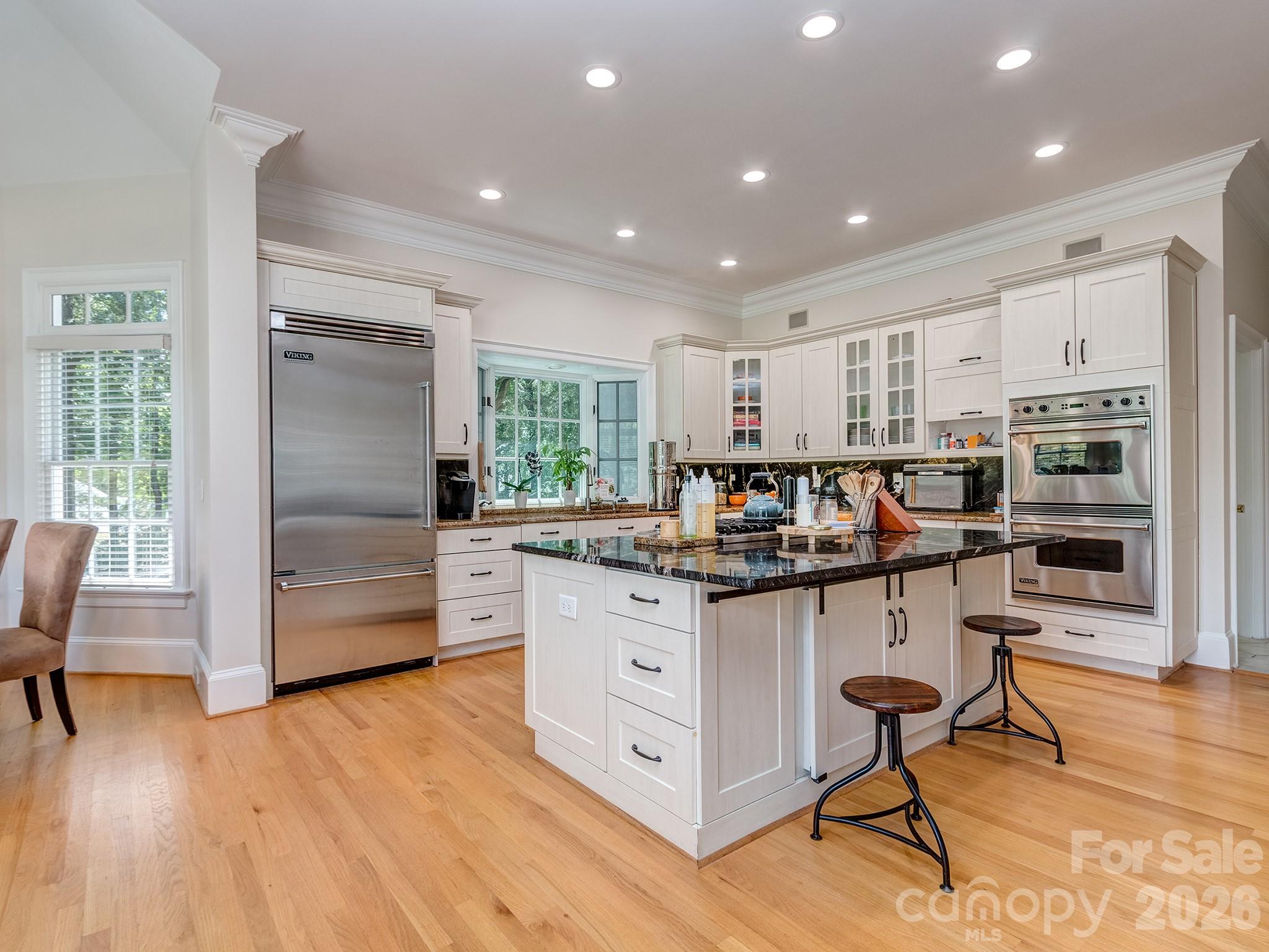 1733 White Pond Lane