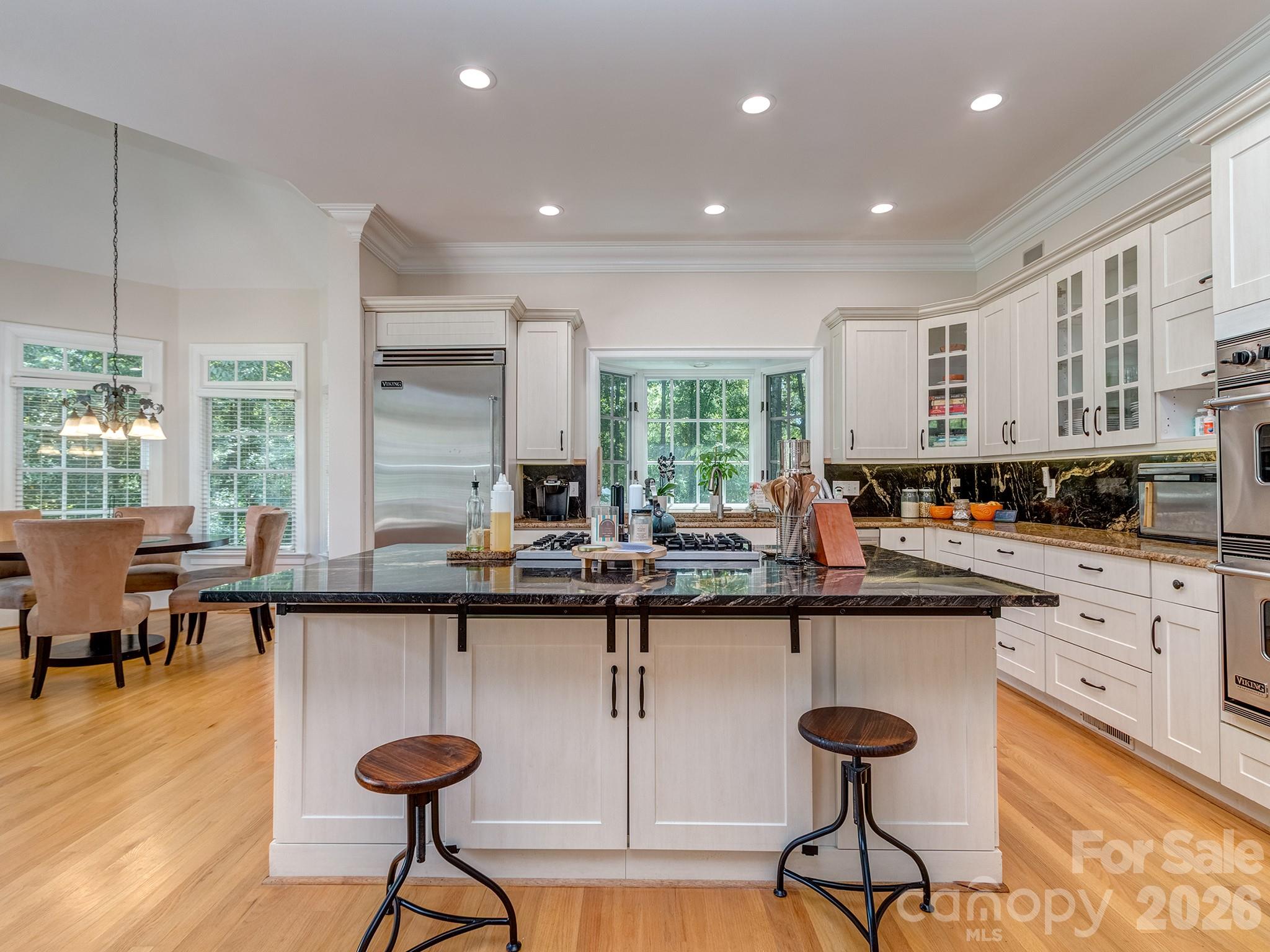 1733 White Pond Lane
