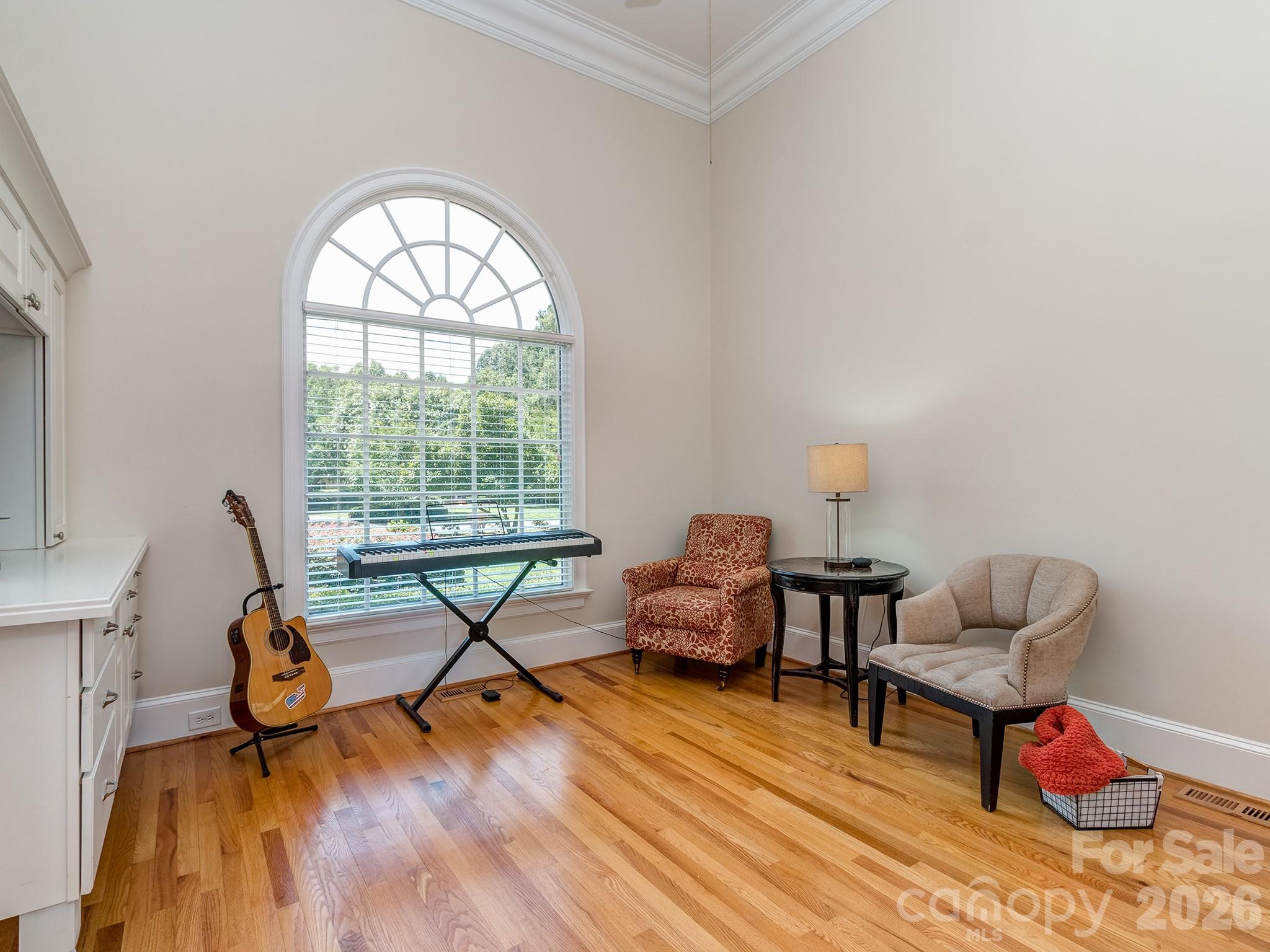 1733 White Pond Lane