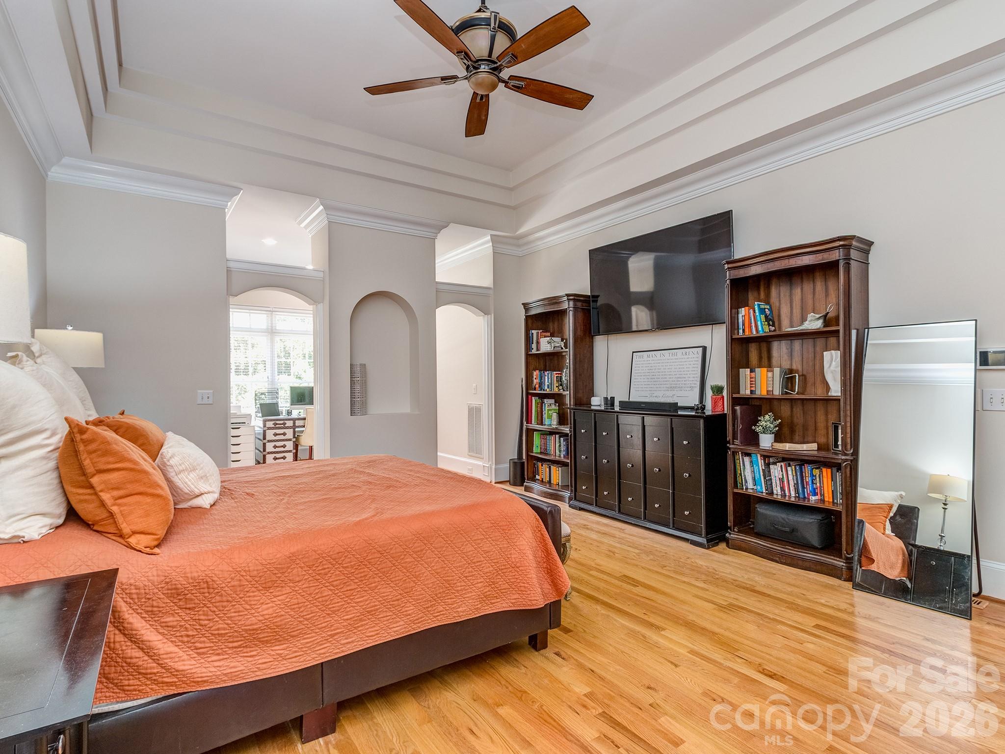 1733 White Pond Lane
