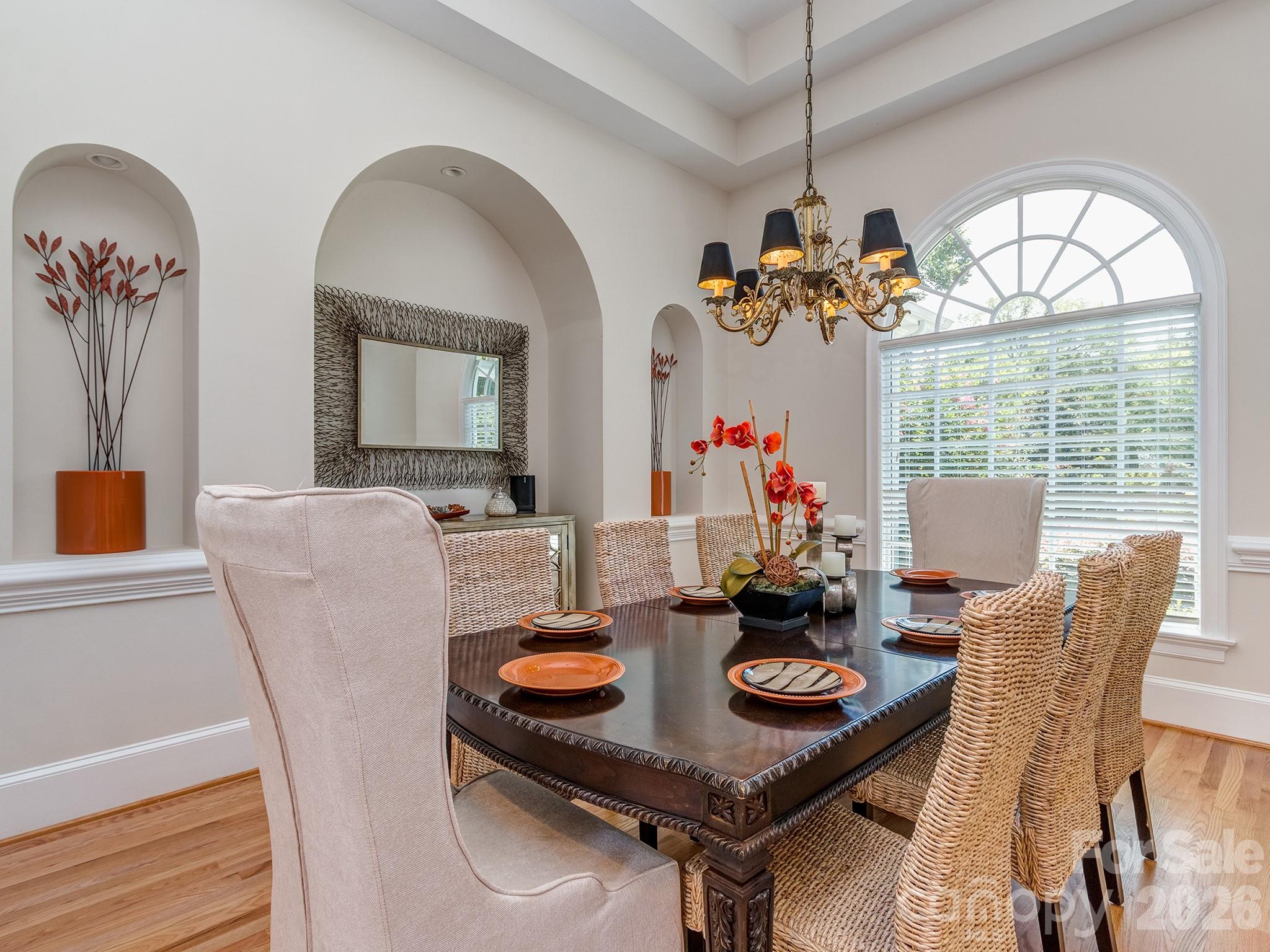 1733 White Pond Lane