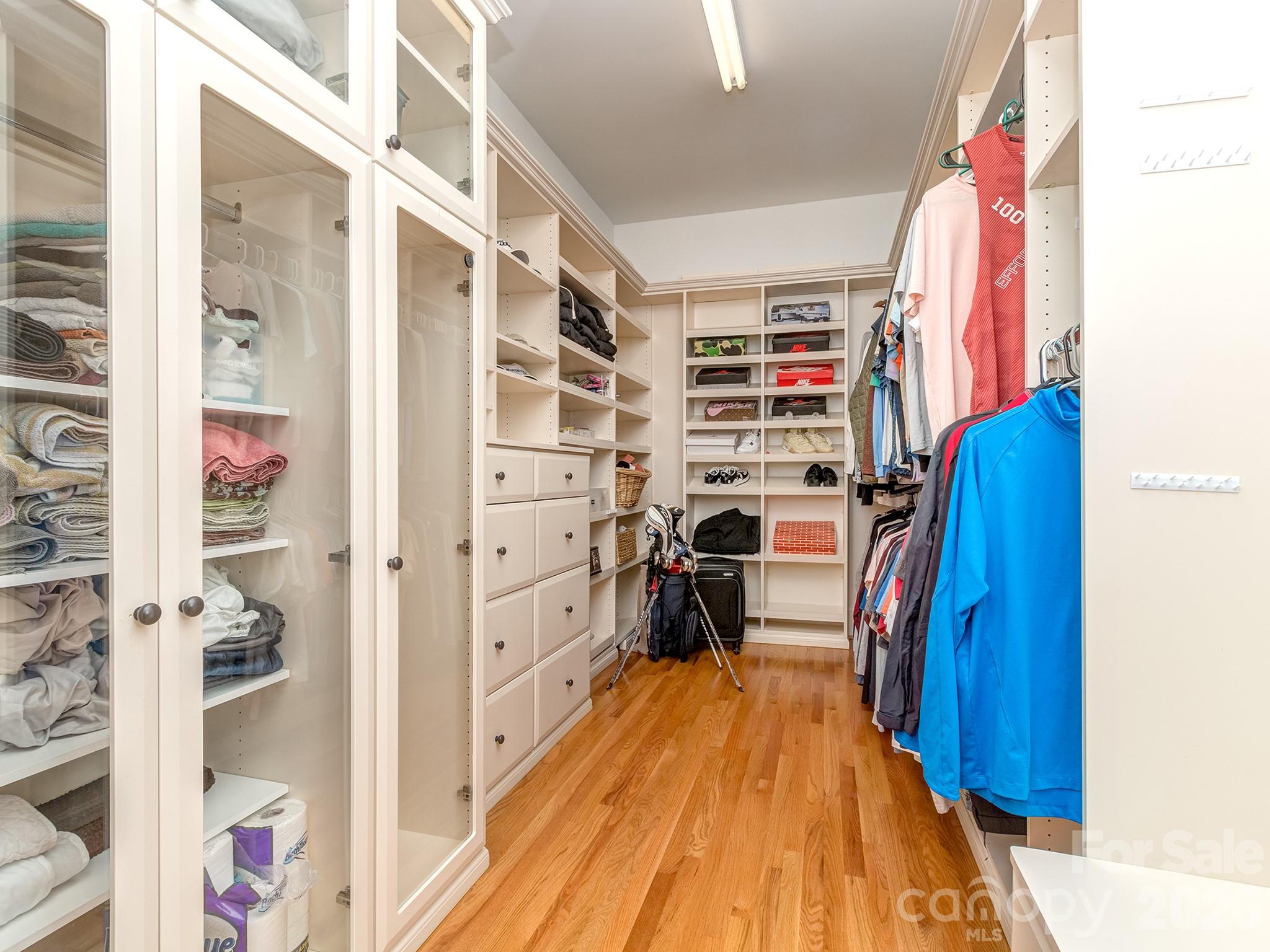 1733 White Pond Lane