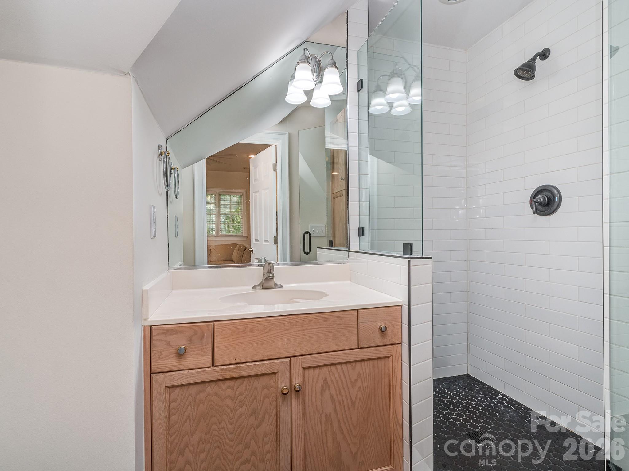1733 White Pond Lane