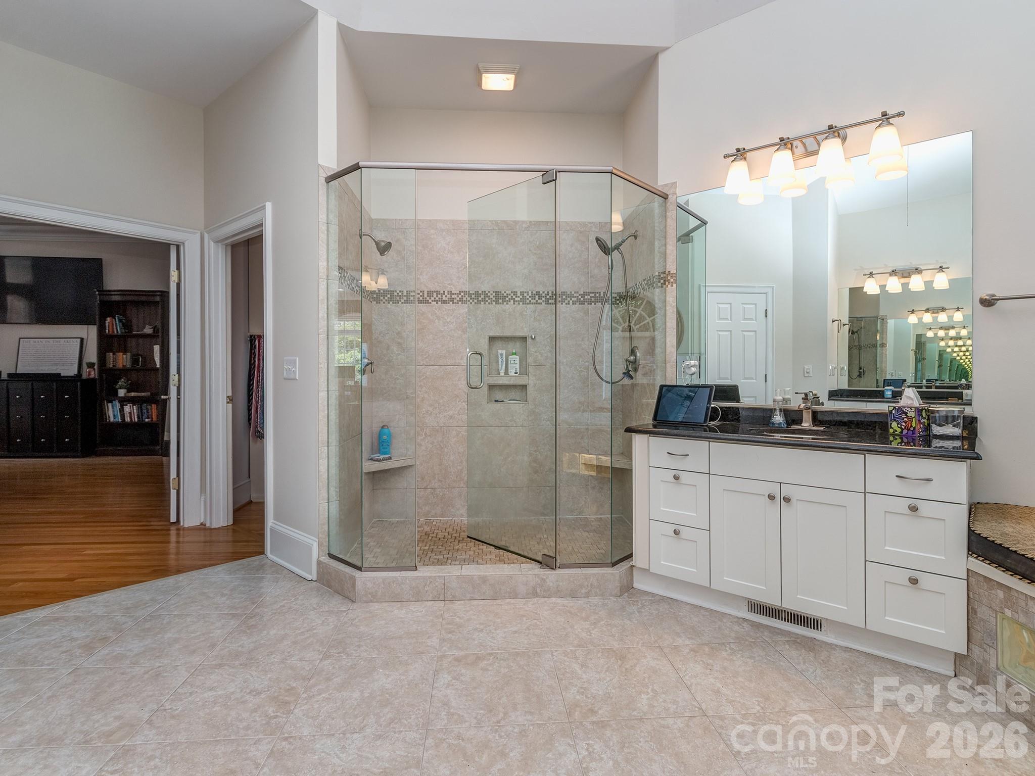 1733 White Pond Lane