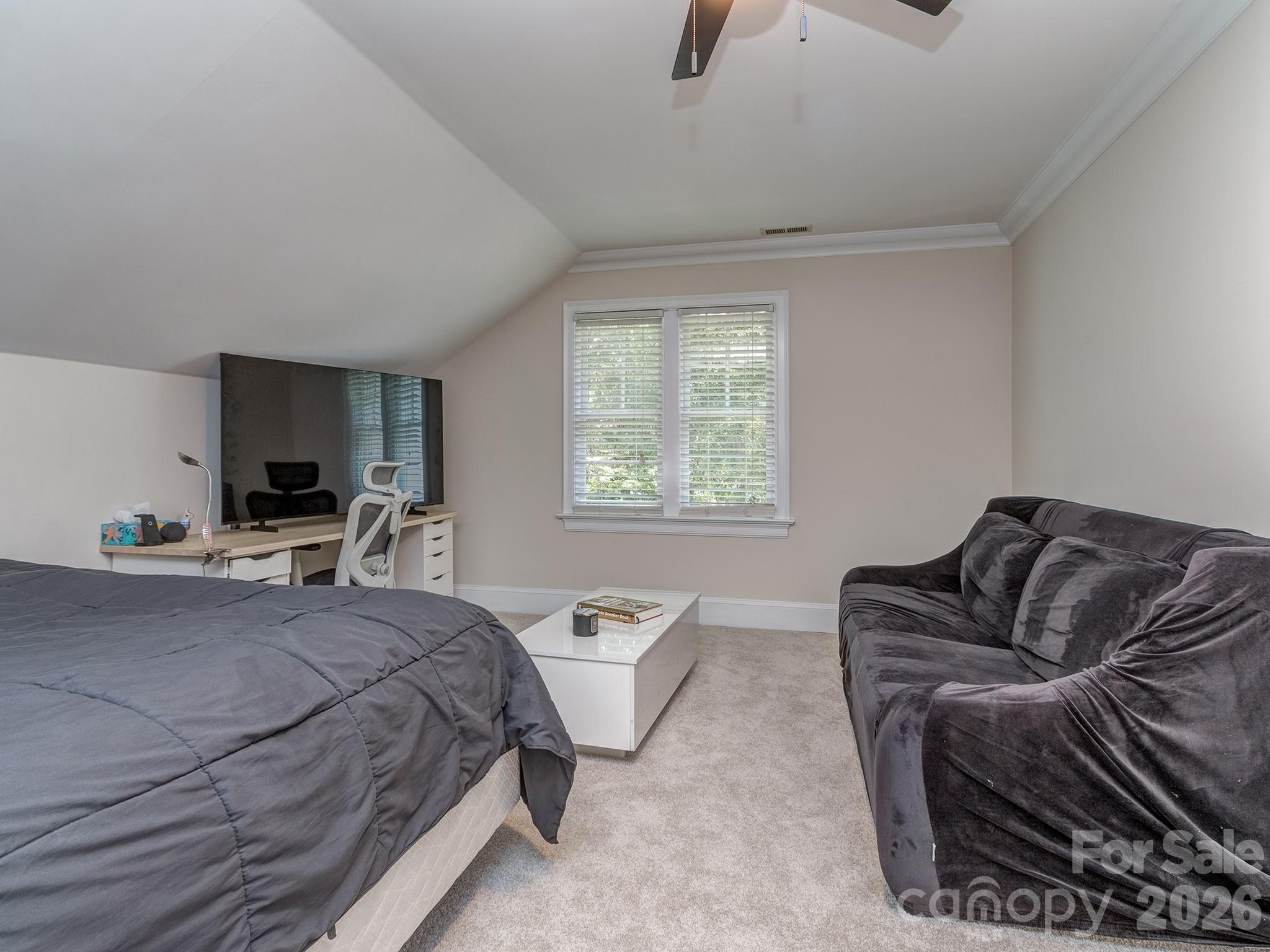 1733 White Pond Lane