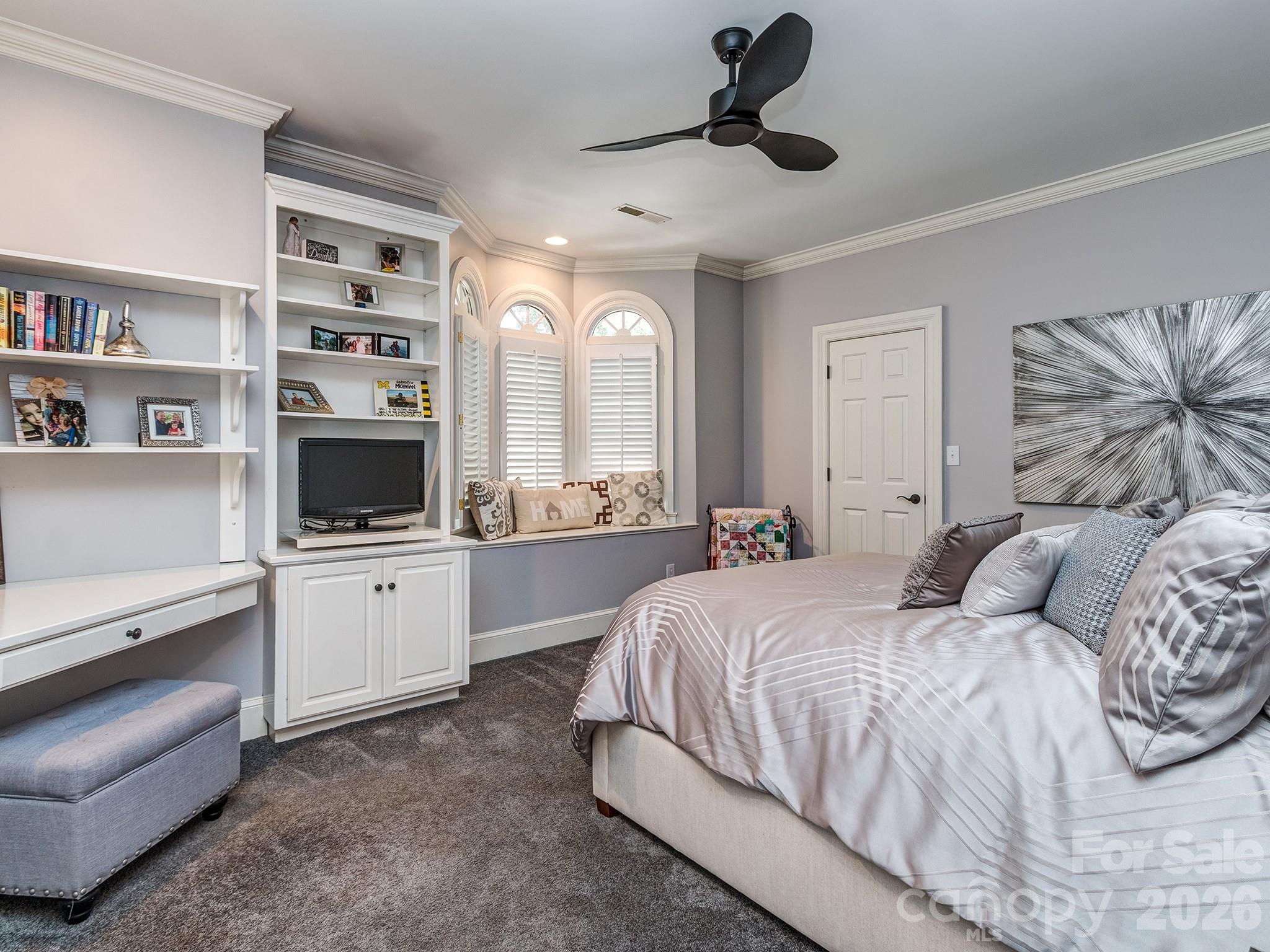 5904 Cabell View Court