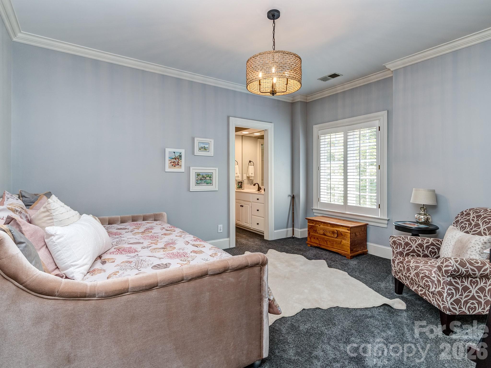 5904 Cabell View Court