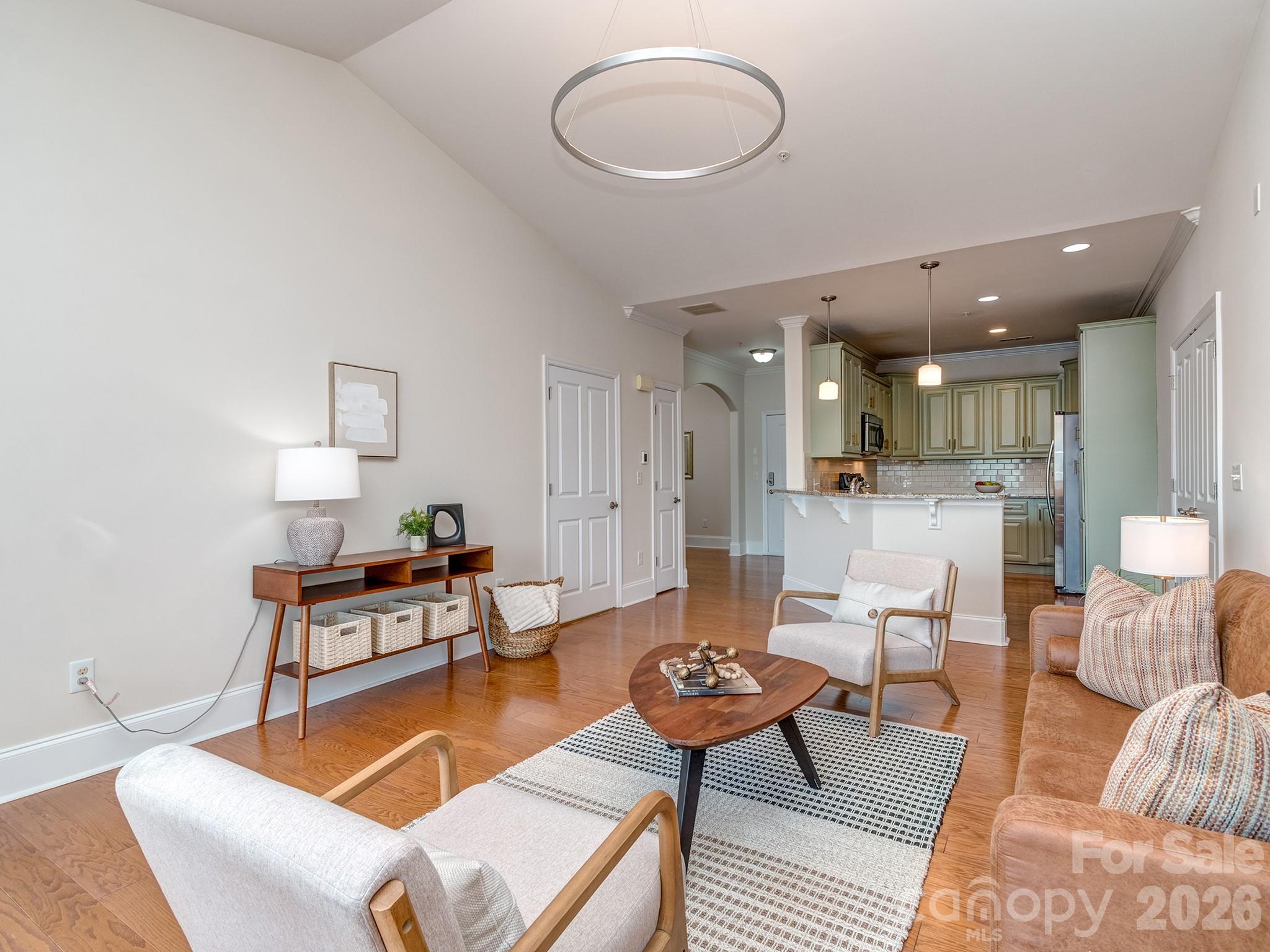6605 Central Pacific Avenue Unit: 403
