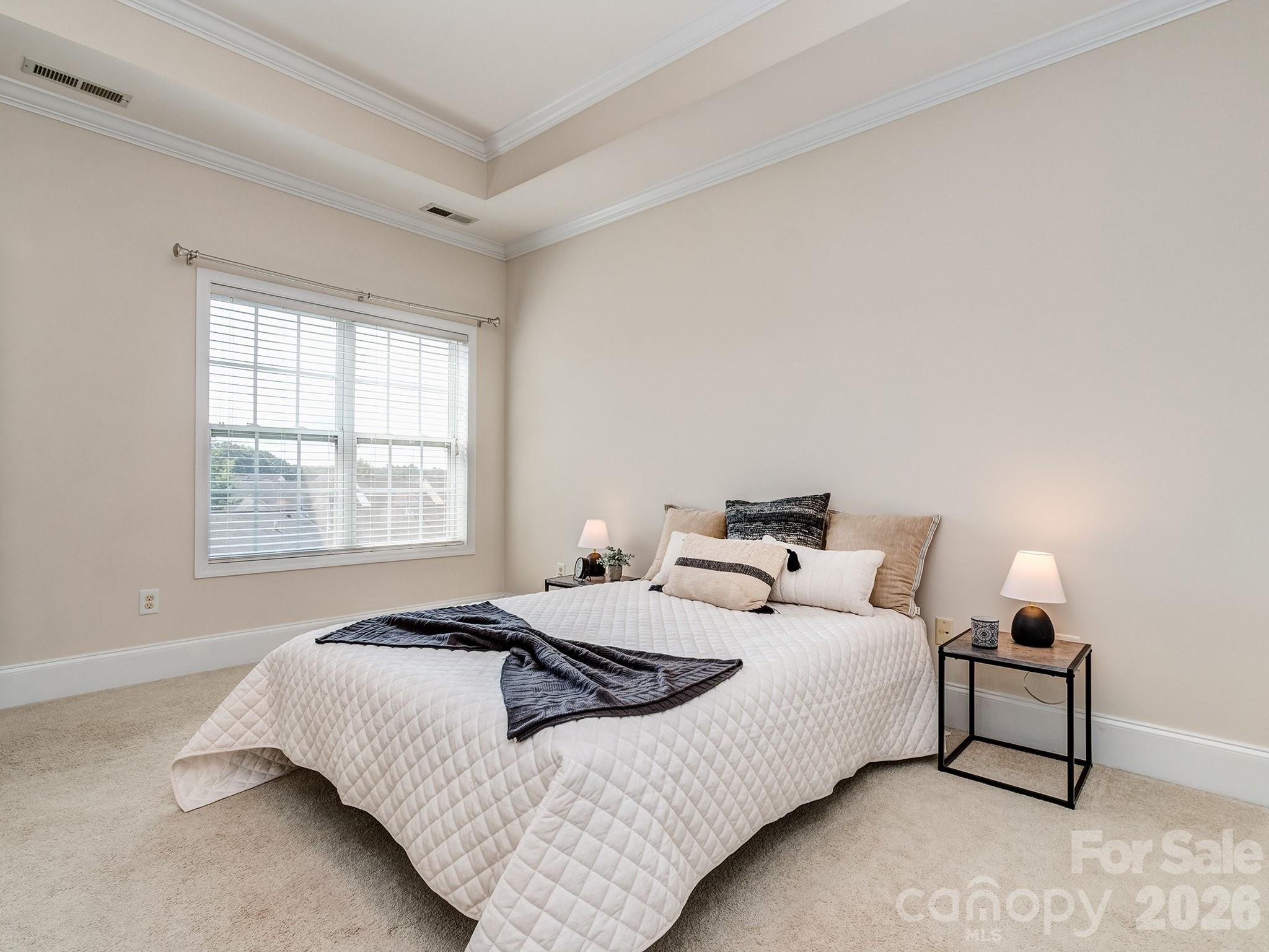 6605 Central Pacific Avenue Unit: 403