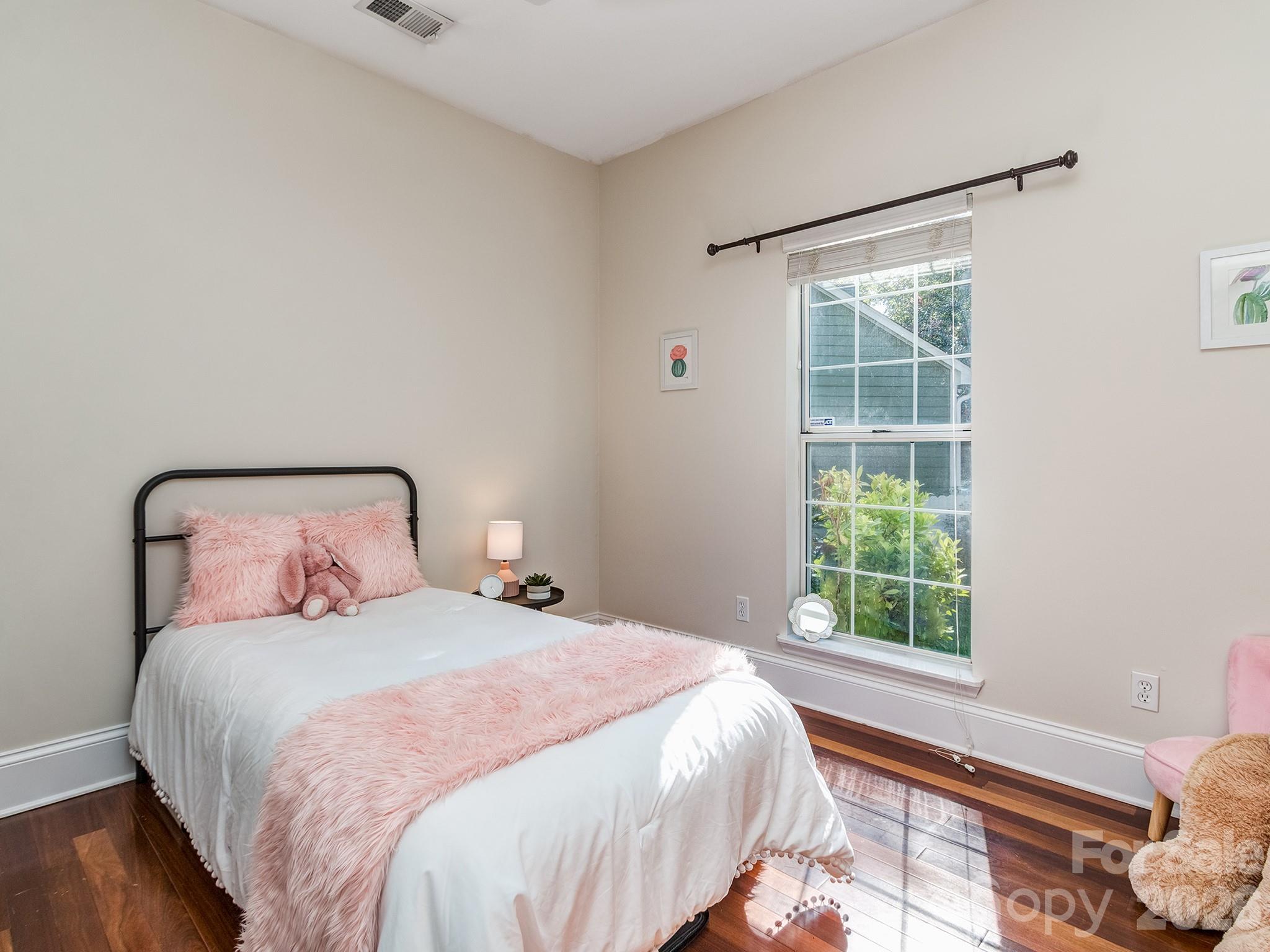 7024 Passeres Court