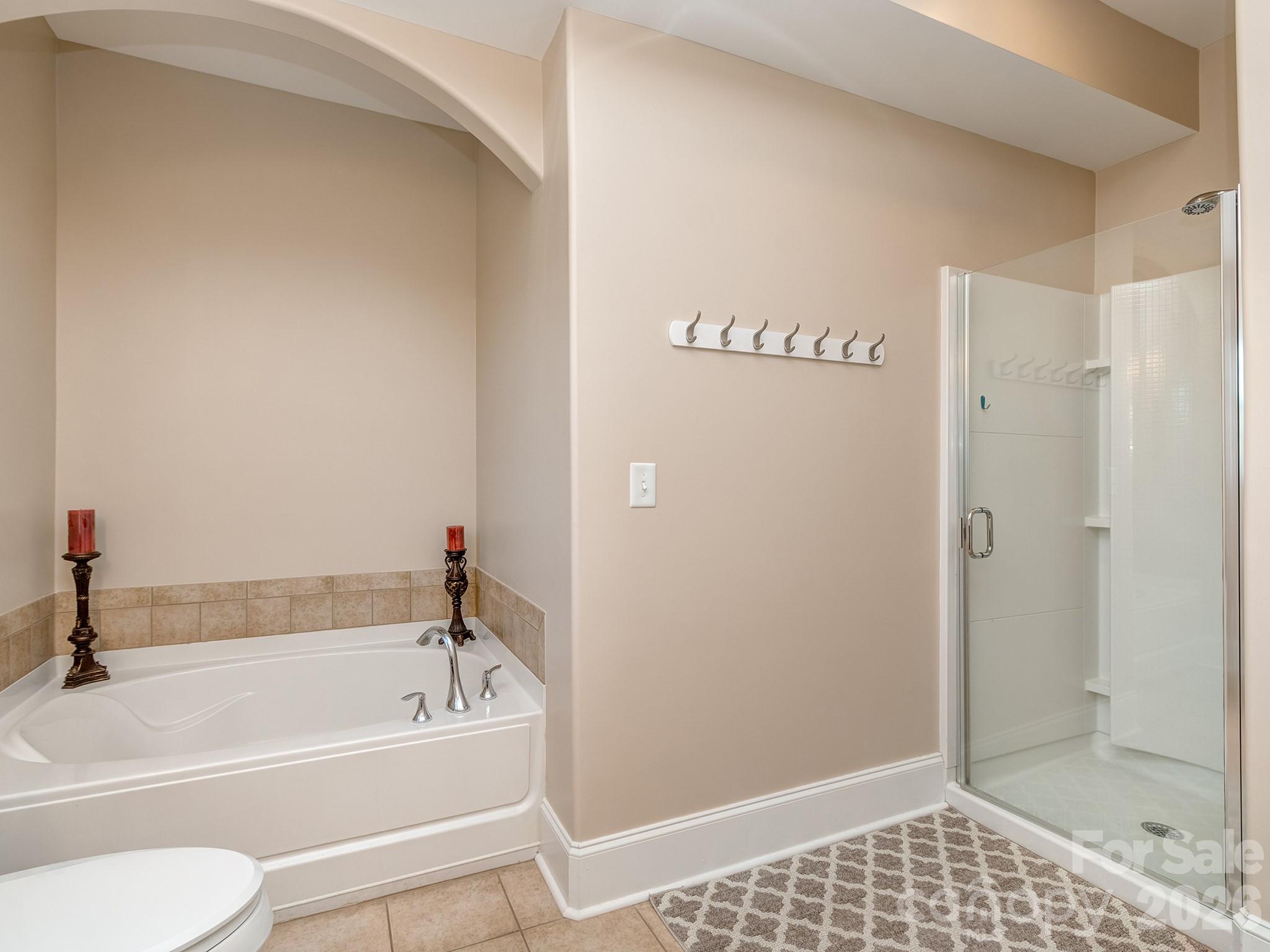 6605 Central Pacific Avenue Unit: 302
