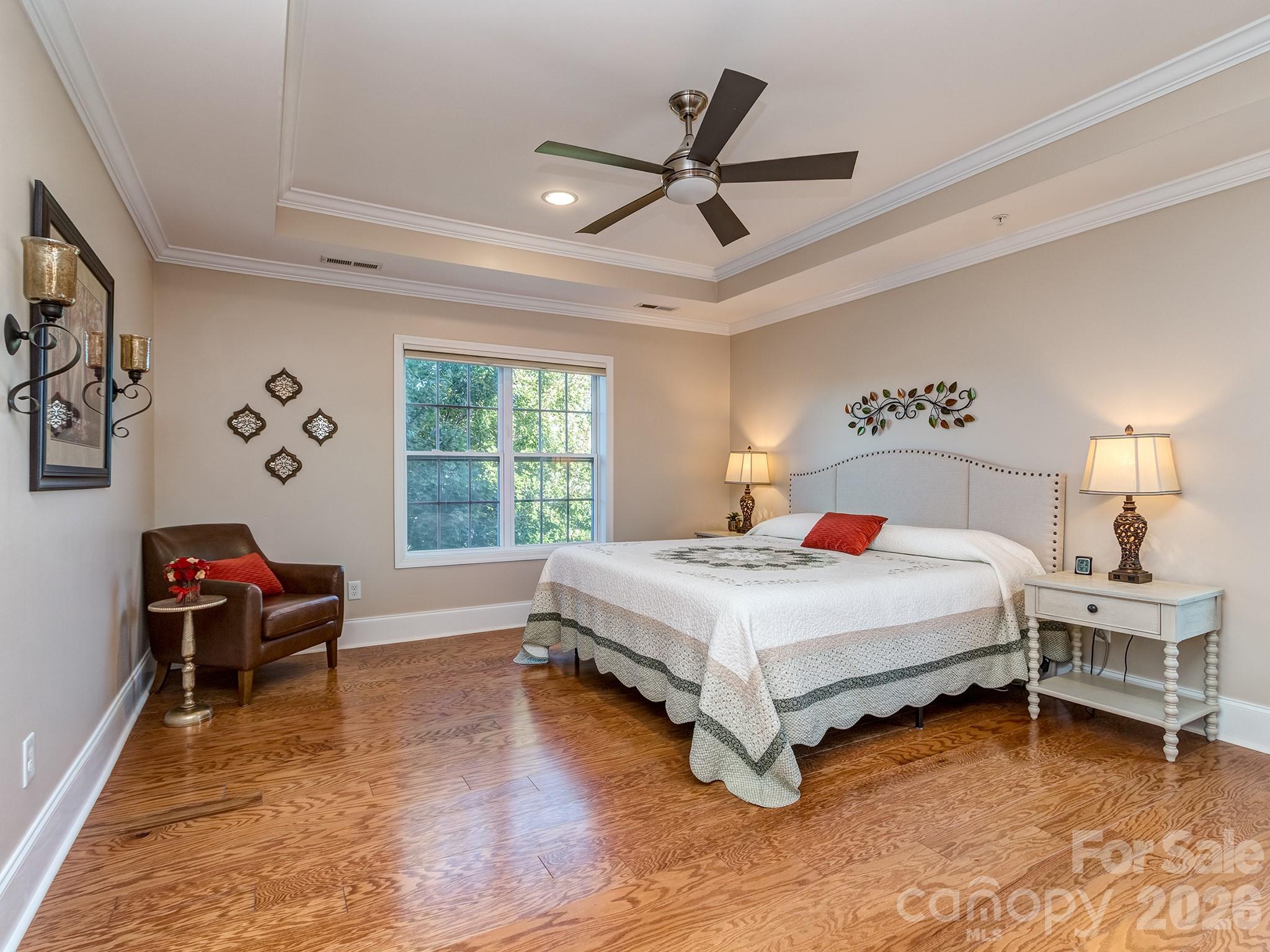 6605 Central Pacific Avenue Unit: 302