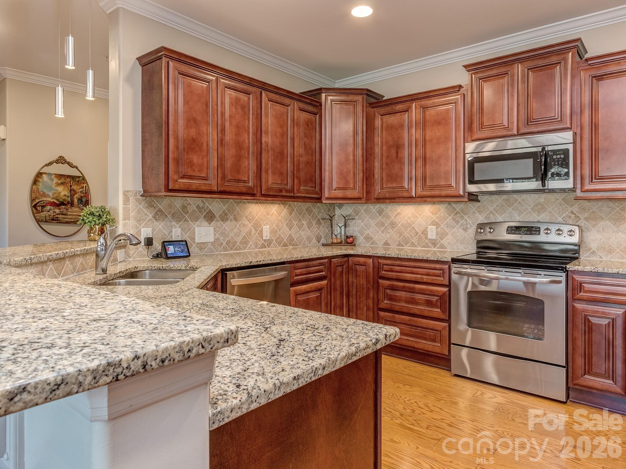 6605 Central Pacific Avenue Unit: 302