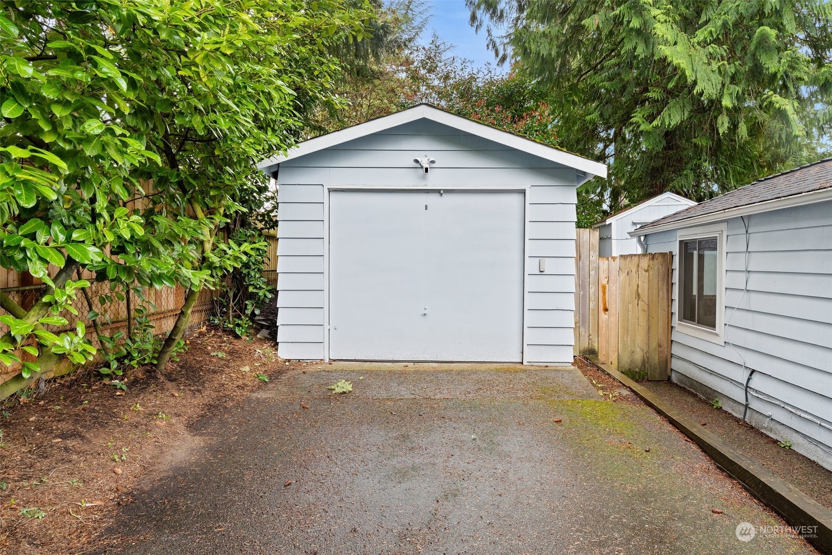 11016 15th Avenue NE