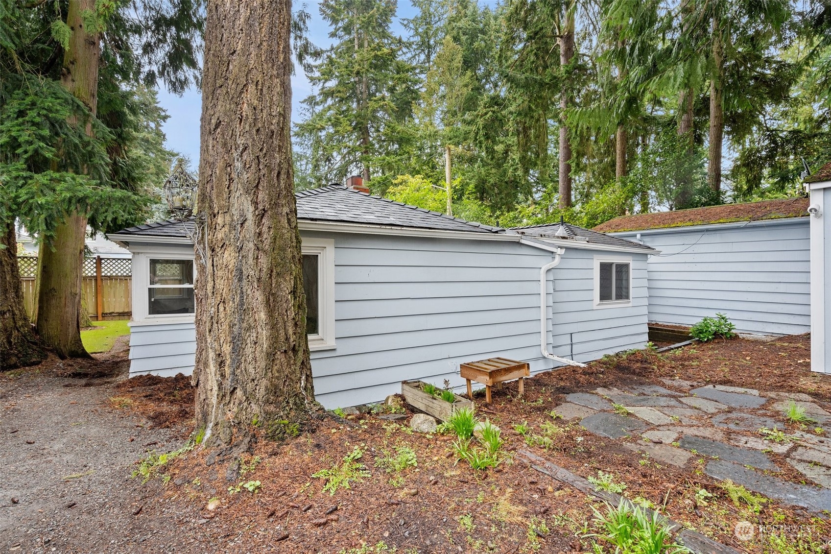 11016 15th Avenue NE