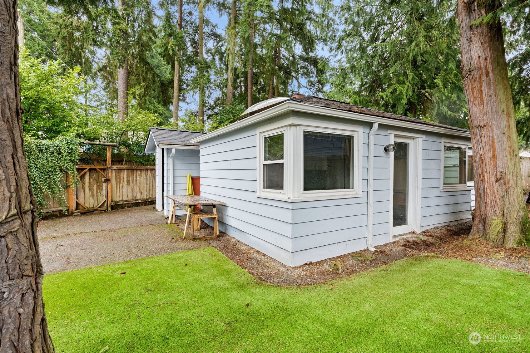 11016 15th Avenue NE