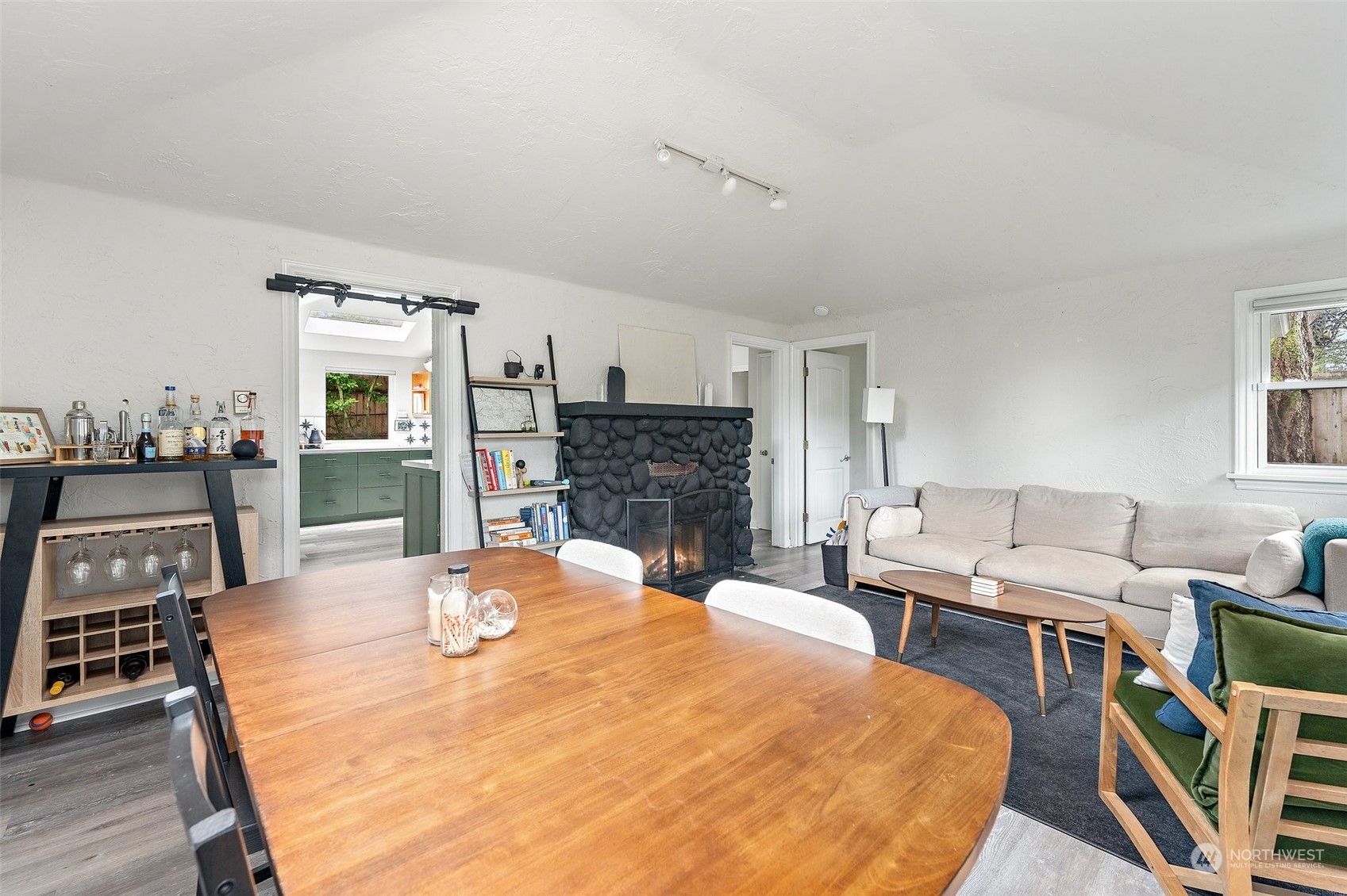 11016 15th Avenue NE