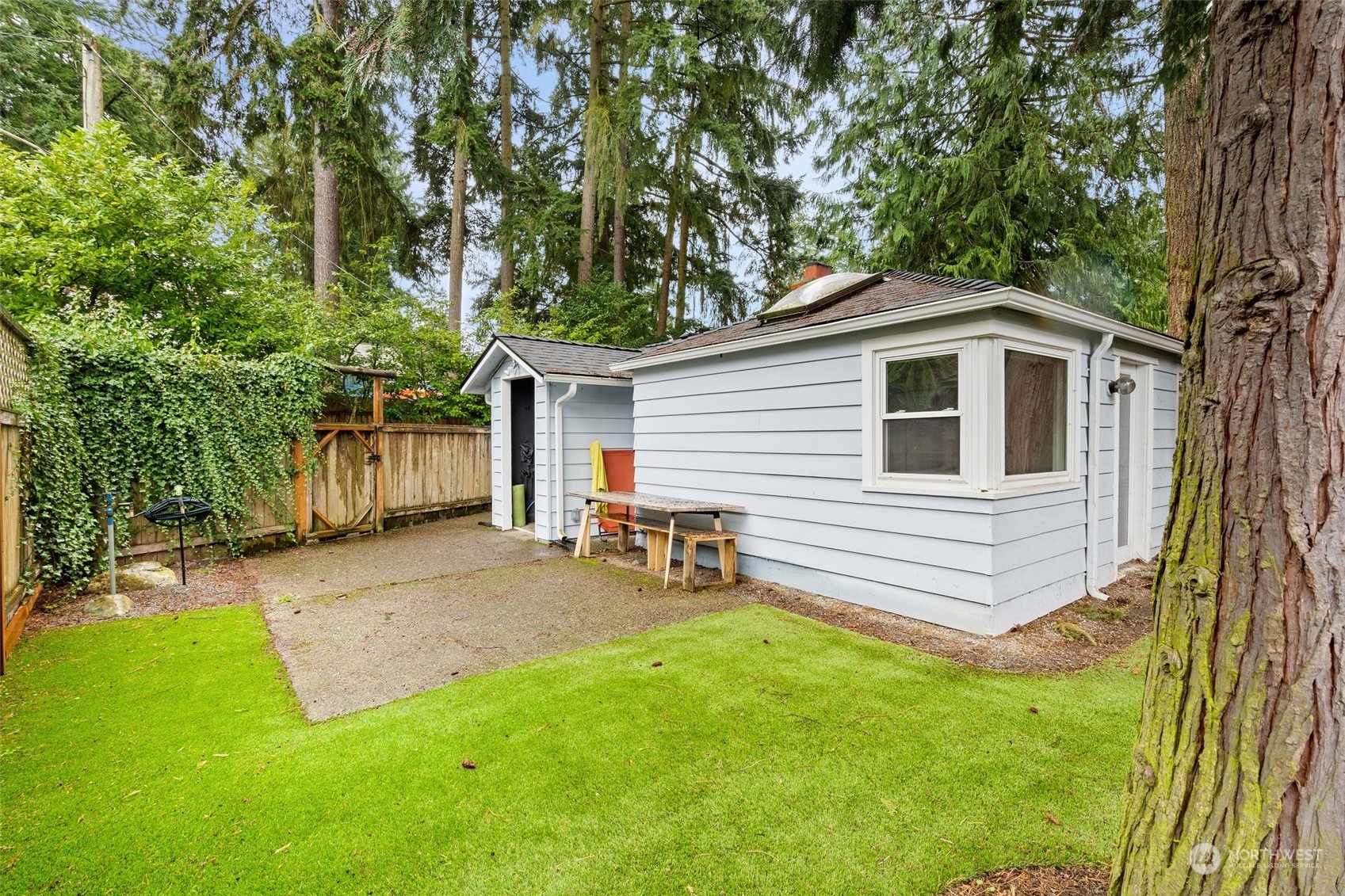 11016 15th Avenue NE