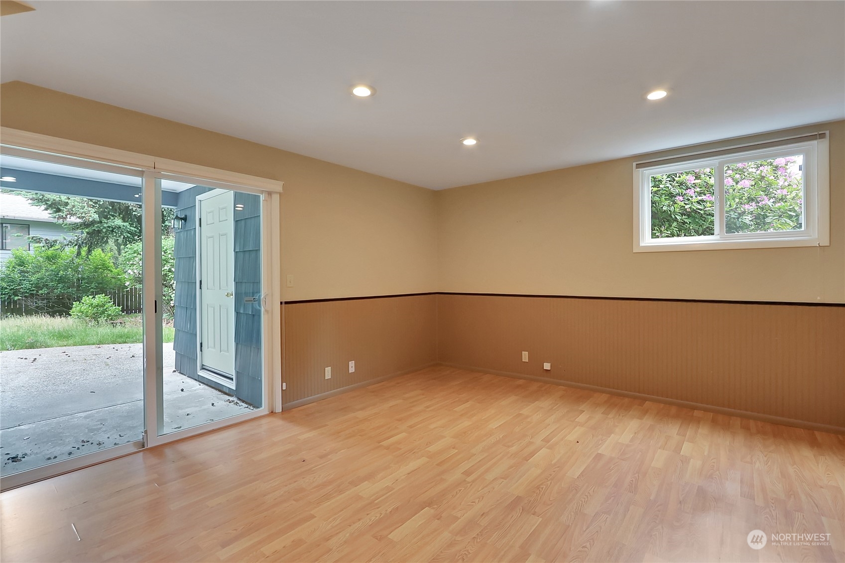 16833 19th Avenue SW