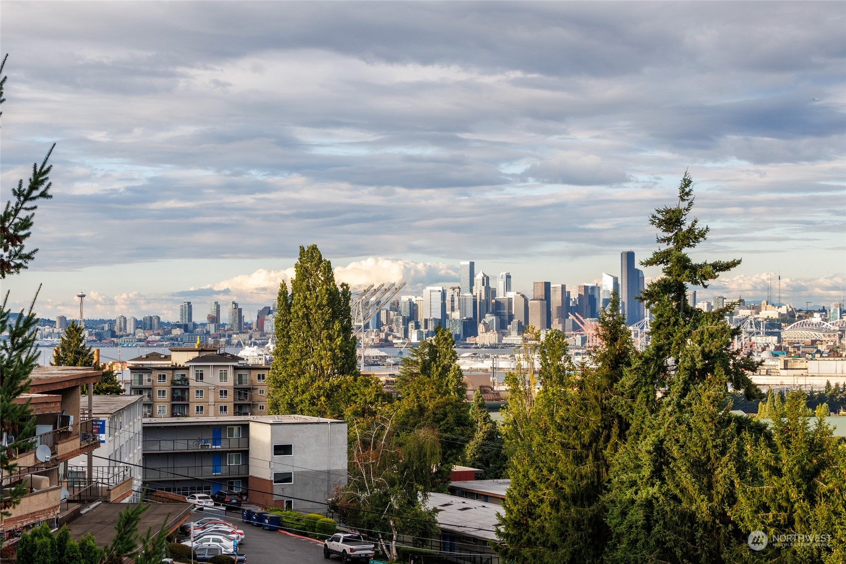 3221 SW Avalon Way Unit: 305