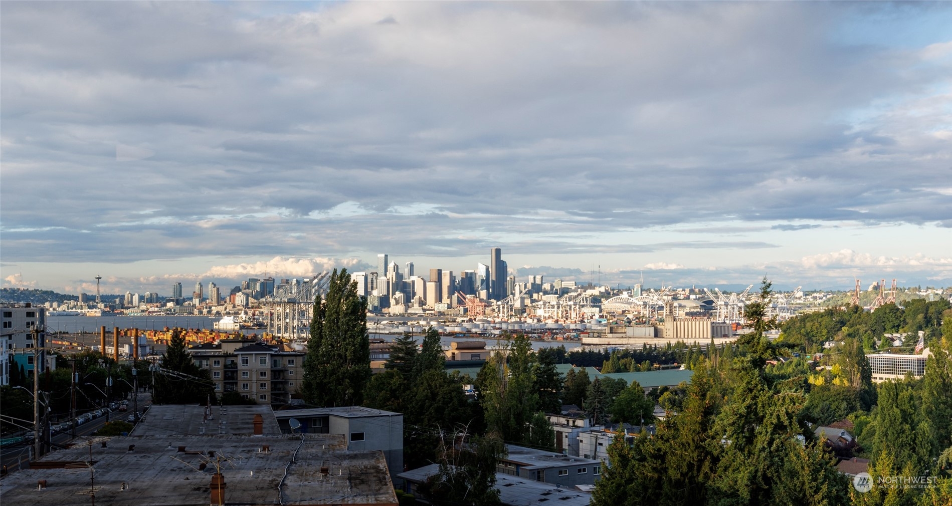 3221 SW Avalon Way Unit: 305