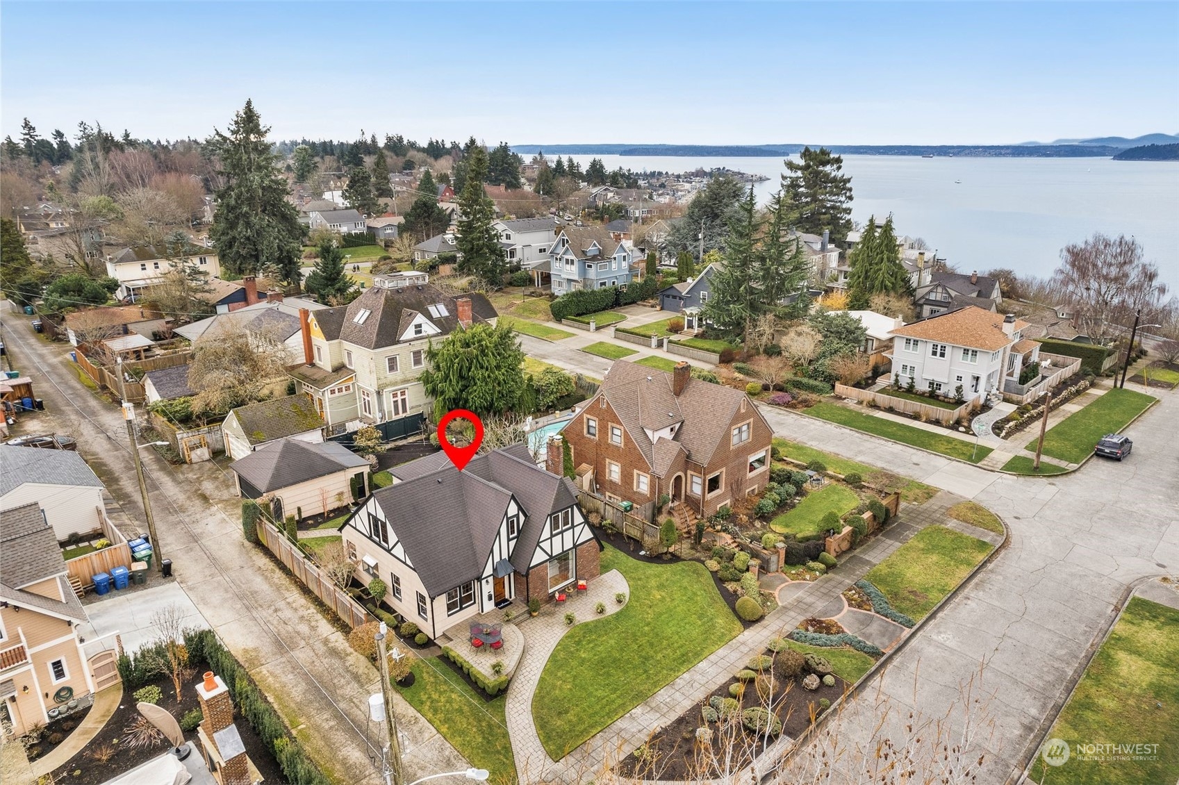 4521 SW Seattle Street
