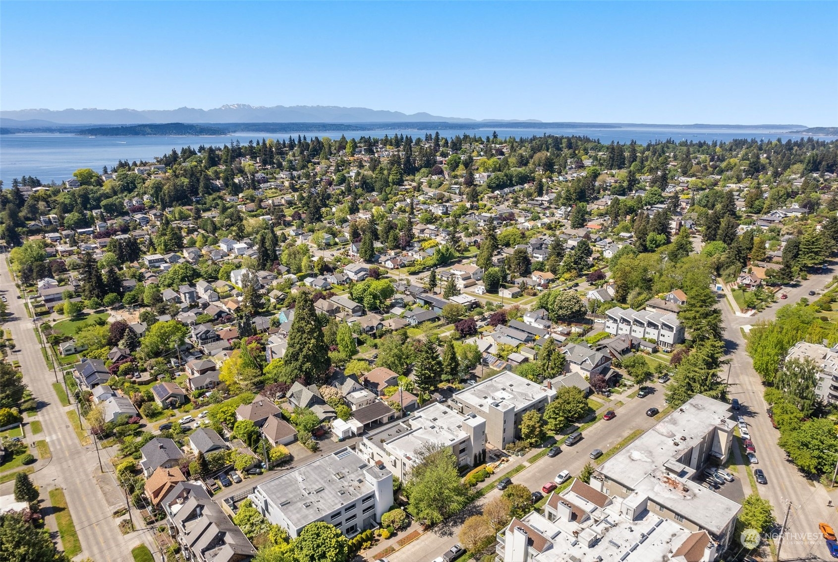 4527 45th Avenue SW Unit: 302S