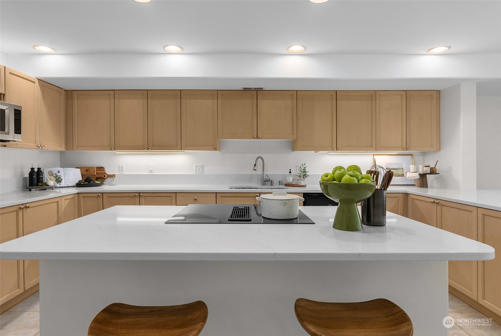 4527 45th Avenue SW Unit: 302S