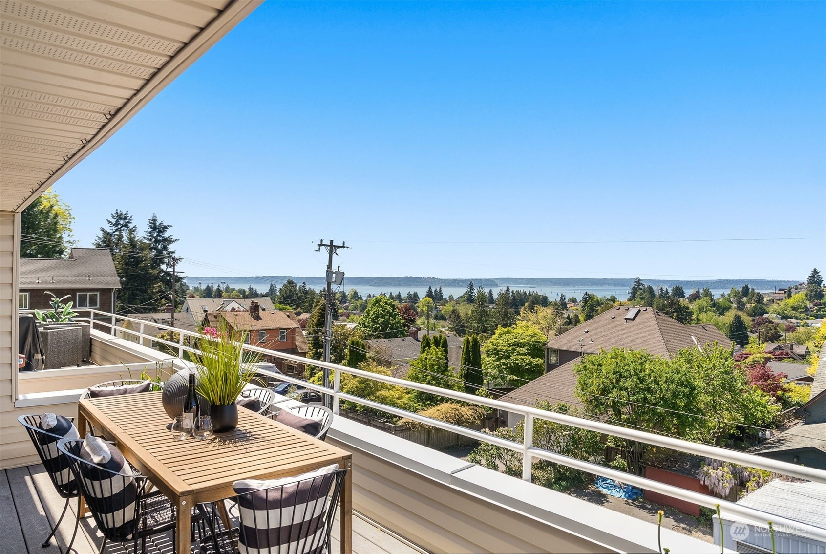 4527 45th Avenue SW Unit: 302S