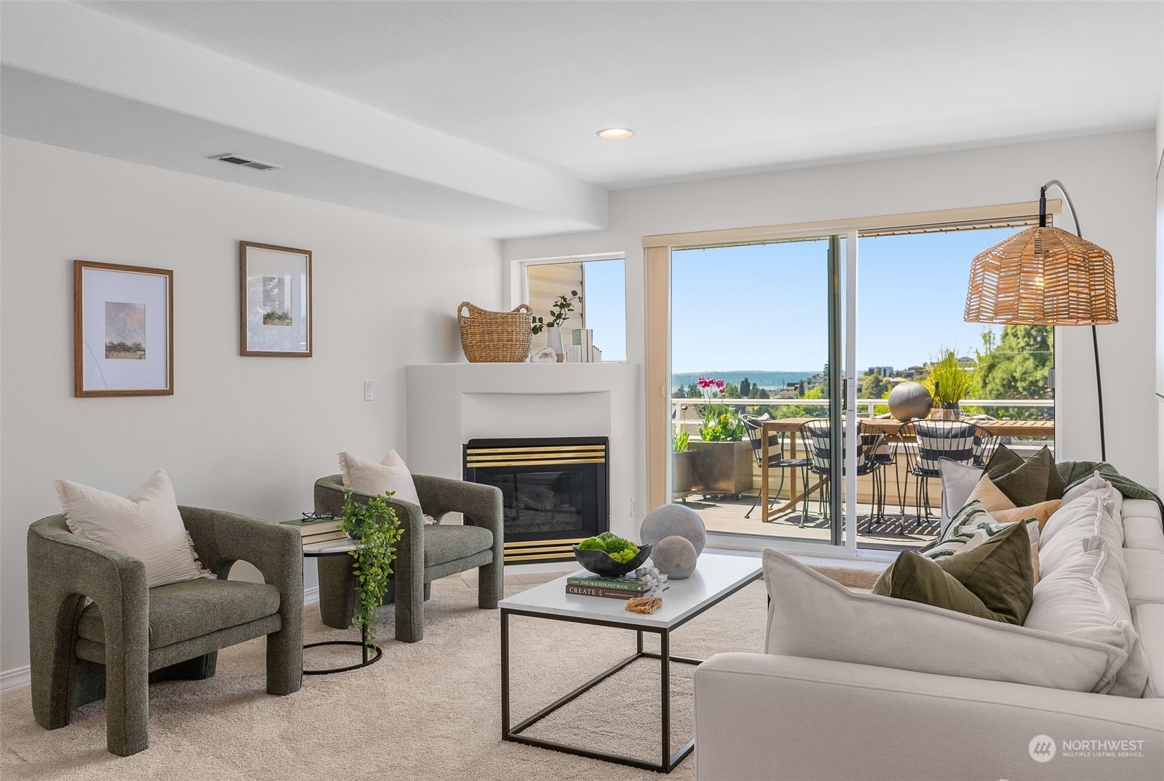 4527 45th Avenue SW Unit: 302S