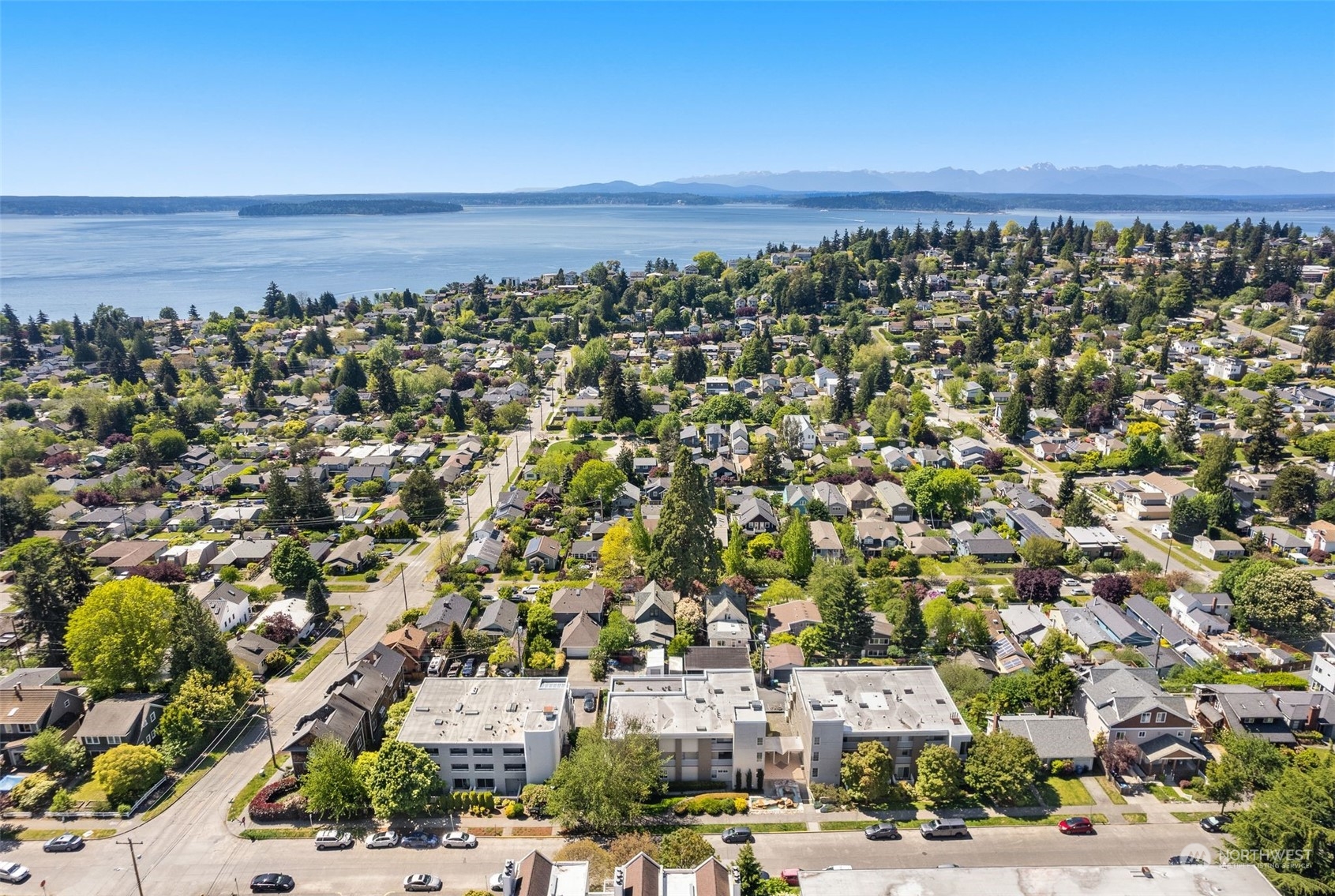 4527 45th Avenue SW Unit: 302S