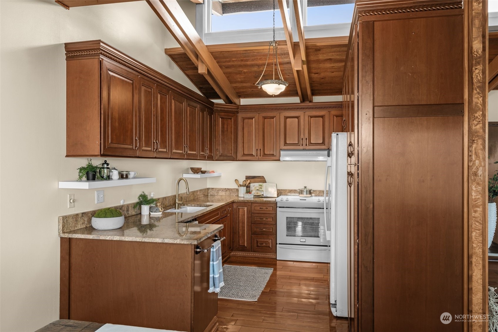 3717 Beach Drive SW Unit: 315