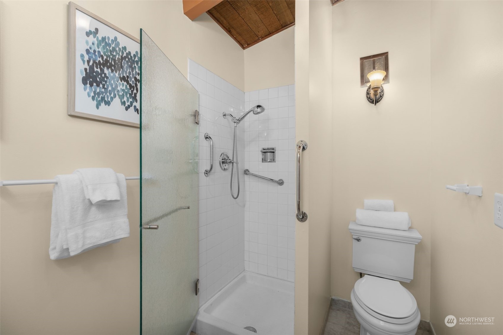 3717 Beach Drive SW Unit: 315