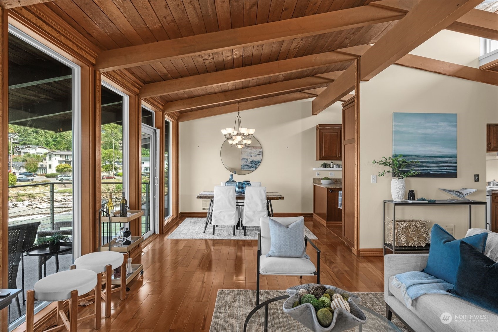 3717 Beach Drive SW Unit: 315