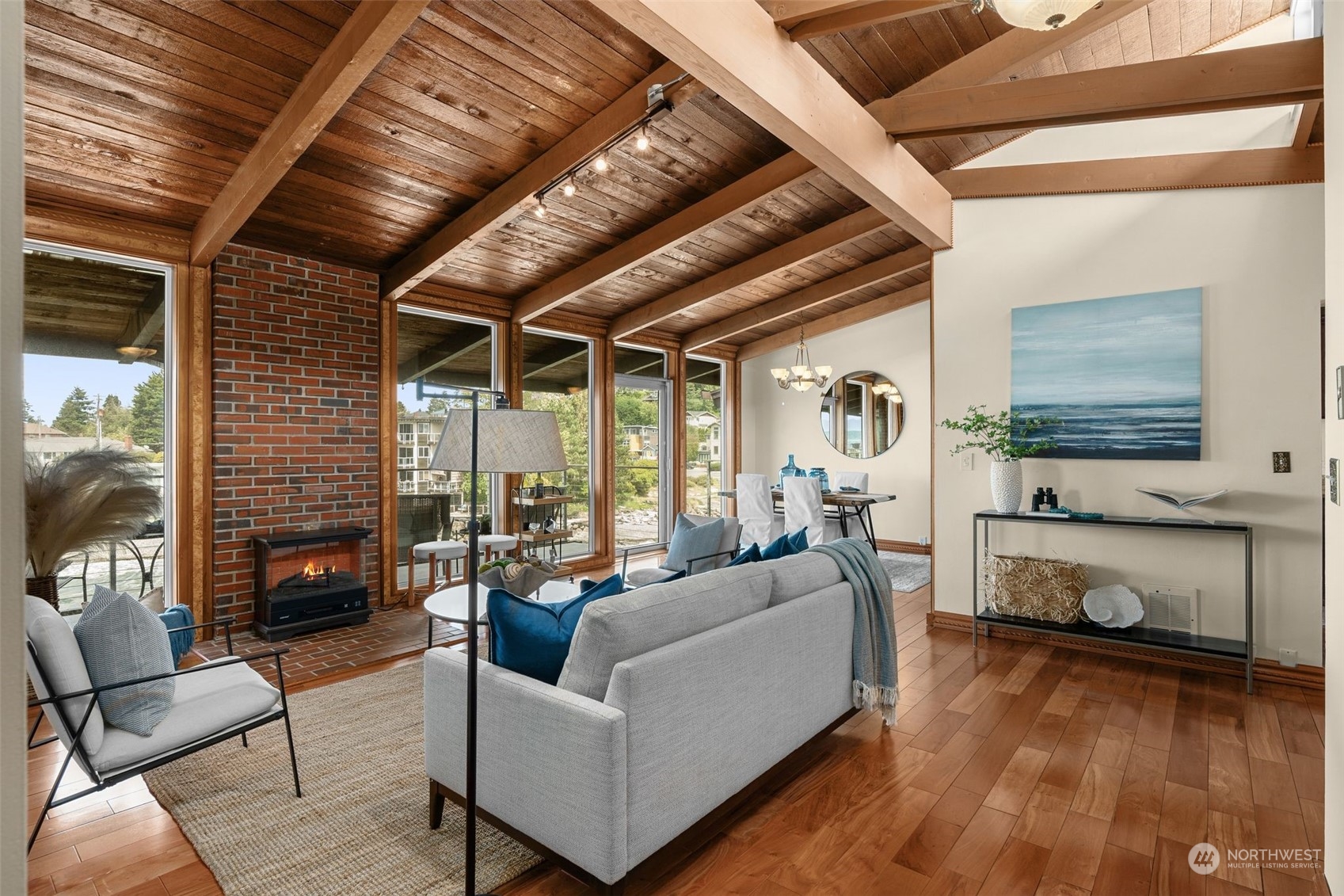 3717 Beach Drive SW Unit: 315