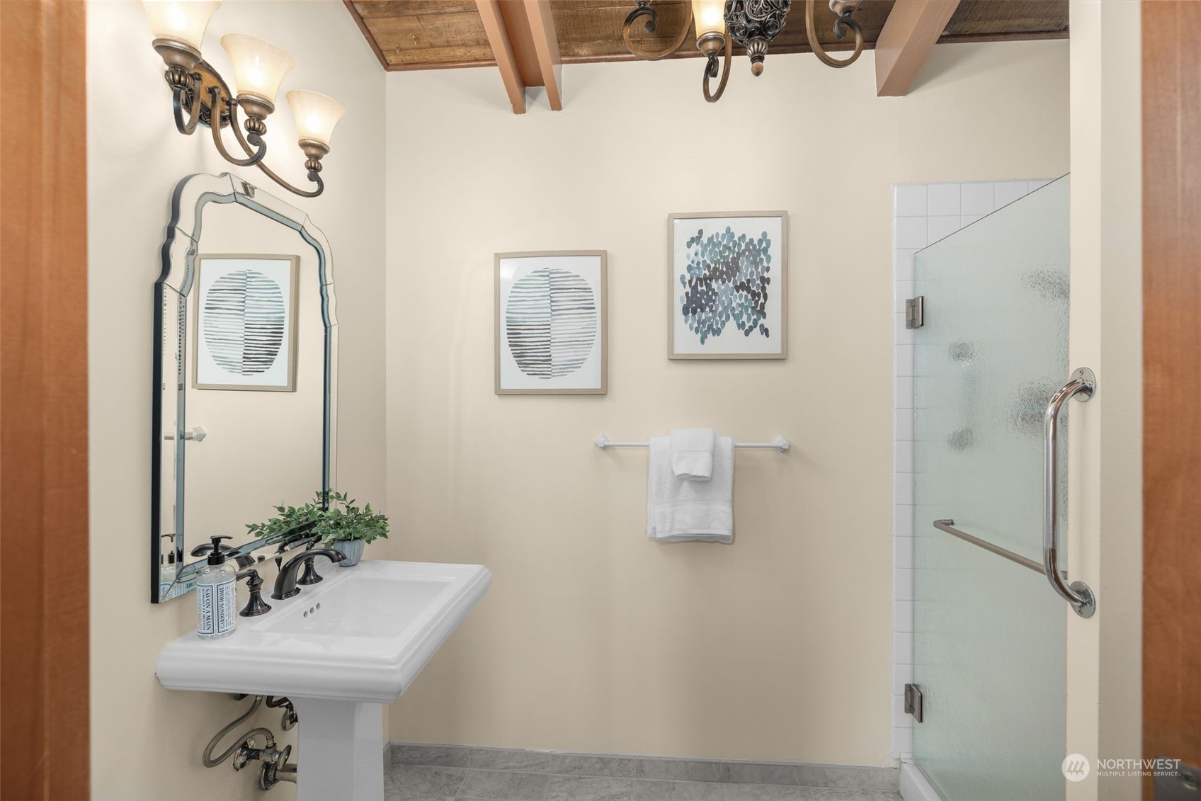 3717 Beach Drive SW Unit: 315