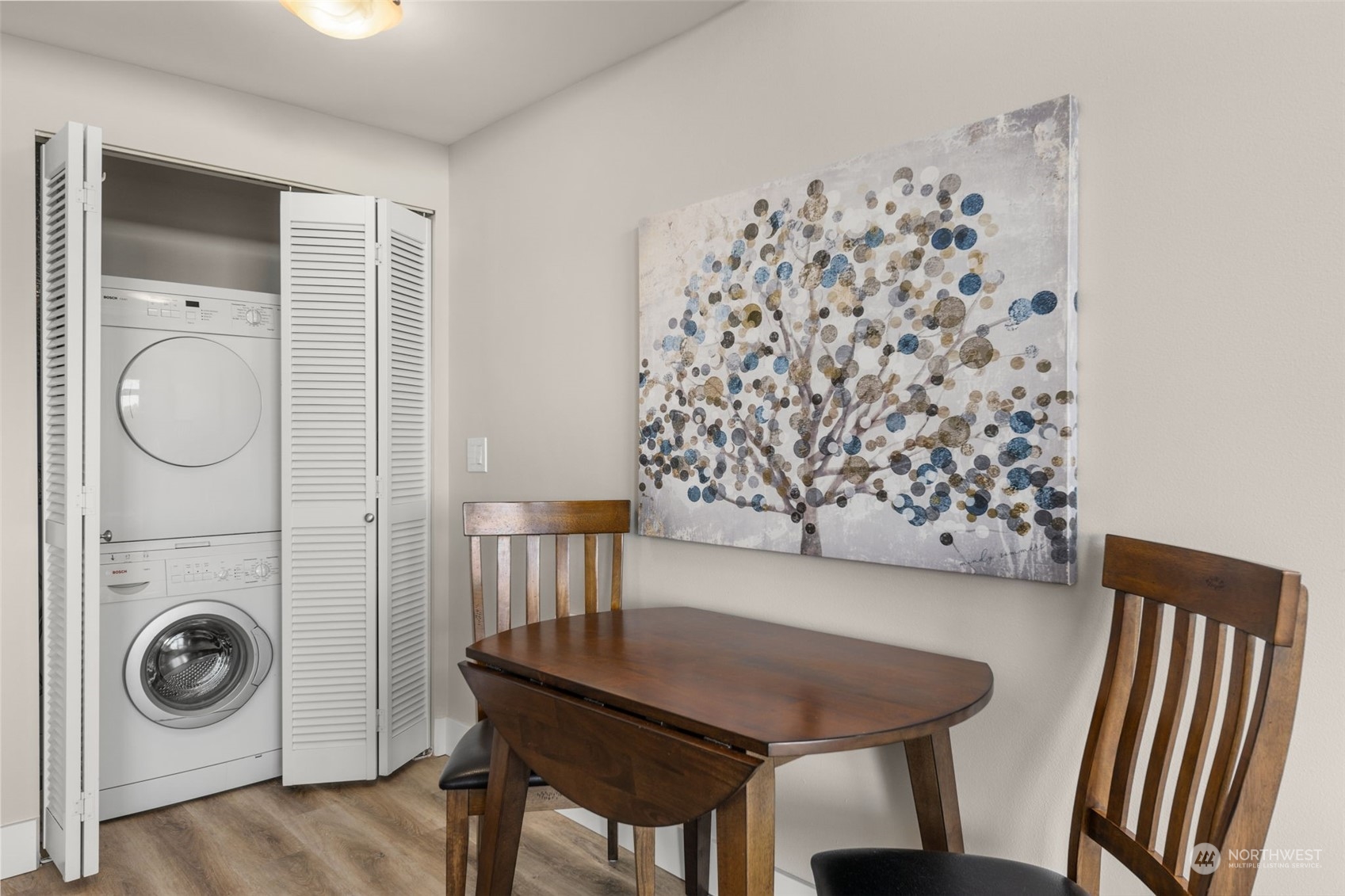 1717 5th Avenue N Unit: 402