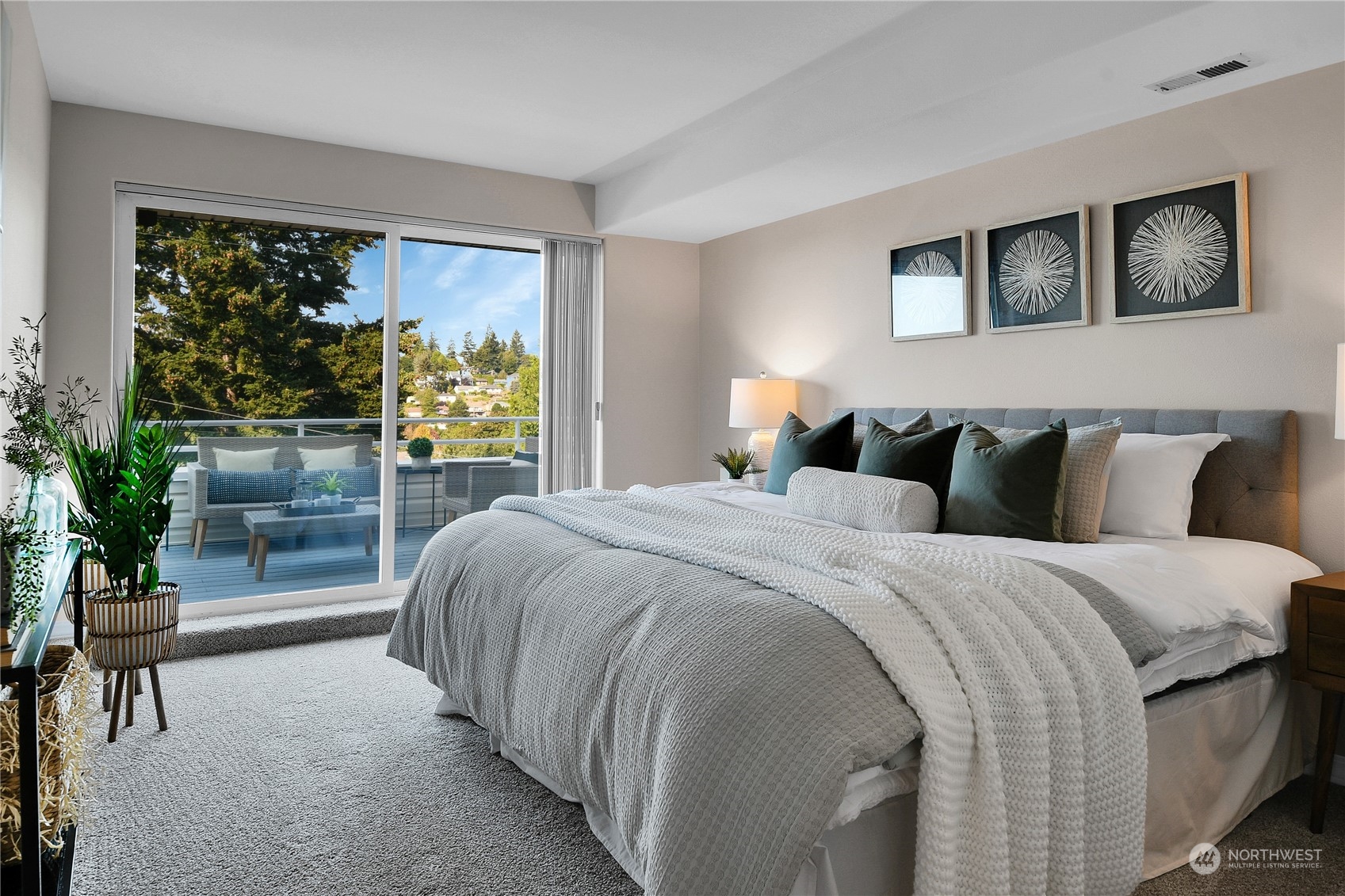 4527 45th Avenue SW Unit: 202N