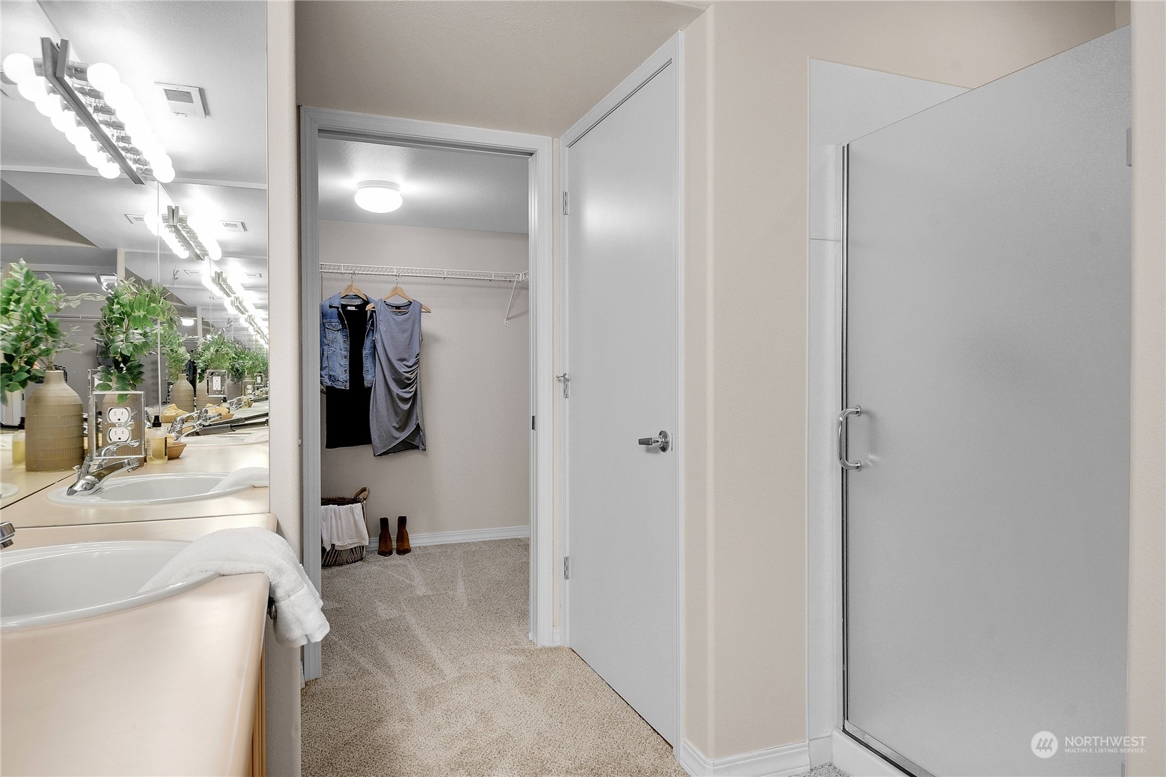 4527 45th Avenue SW Unit: 202N