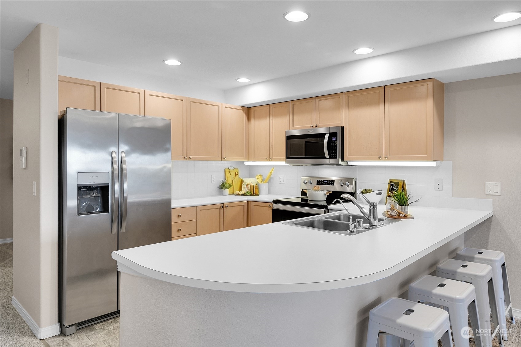 4527 45th Avenue SW Unit: 202N