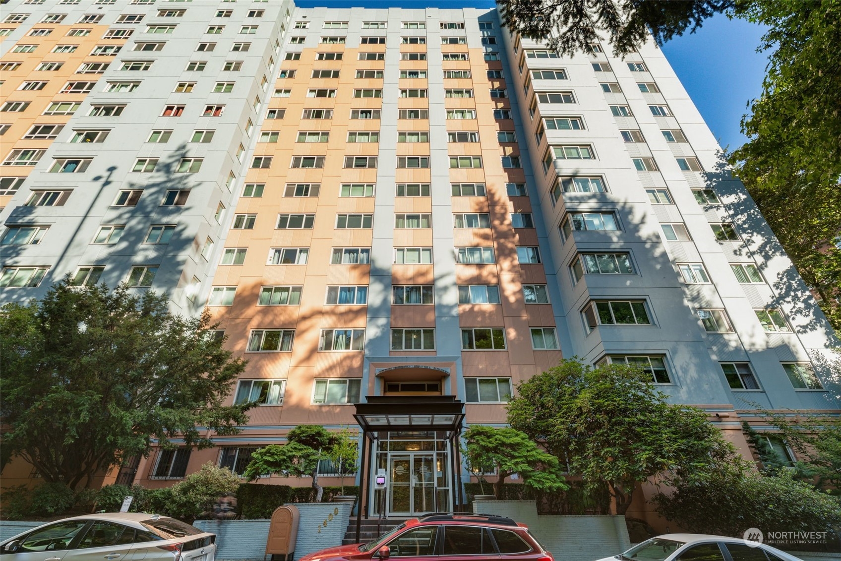 1400 Hubbell Place Unit: 305